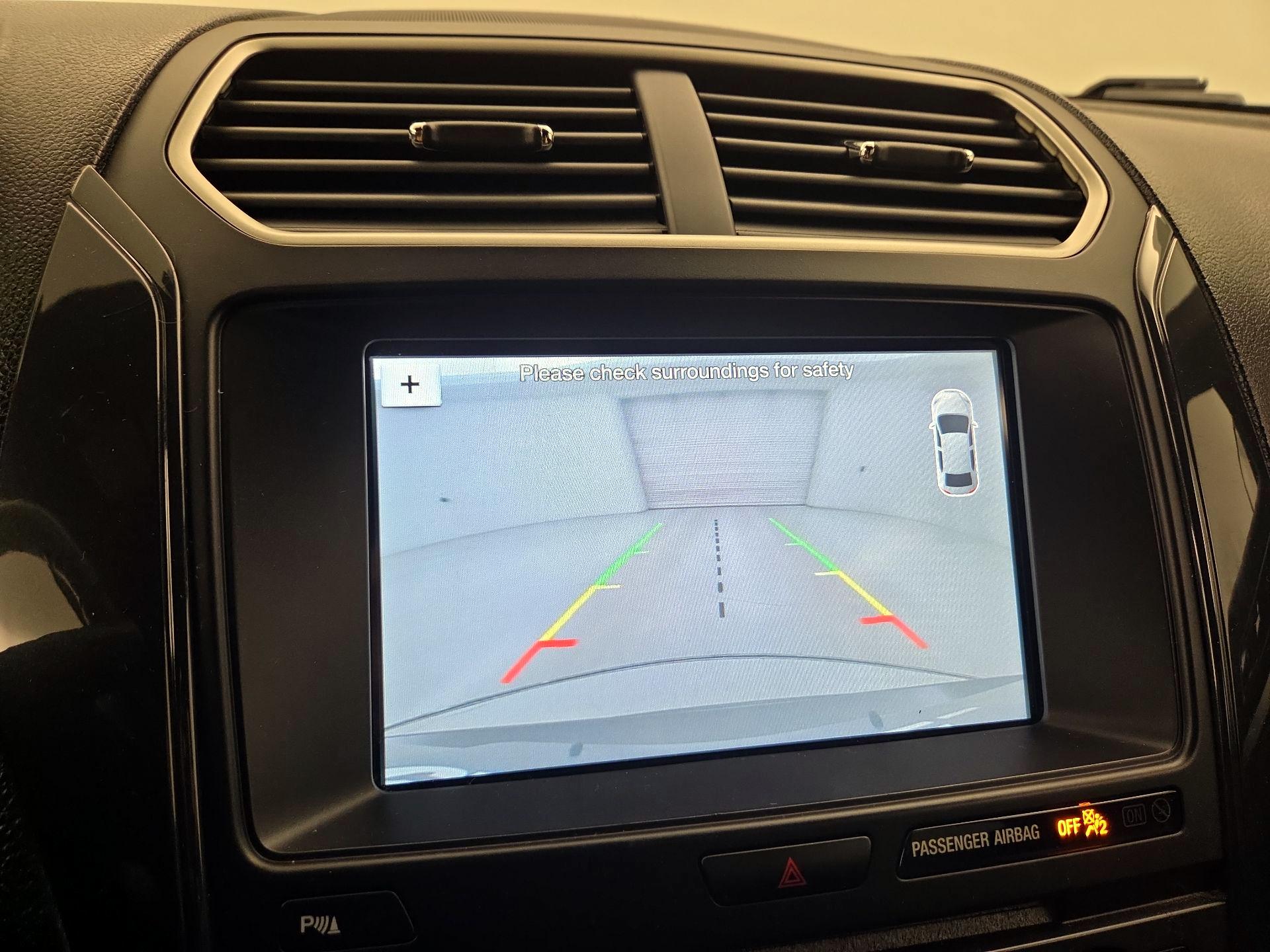 Thumbnail: 2017 Ford Explorer - 15