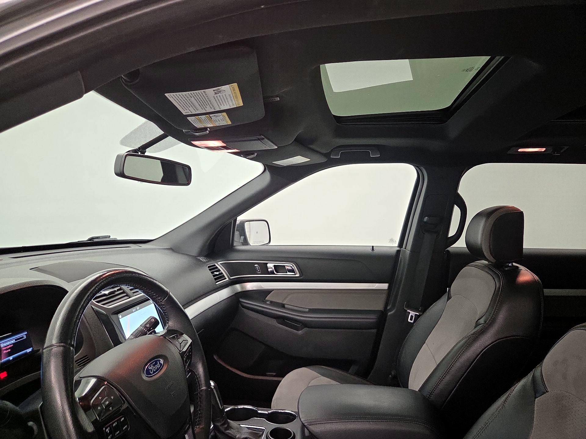 Thumbnail: 2017 Ford Explorer - 20