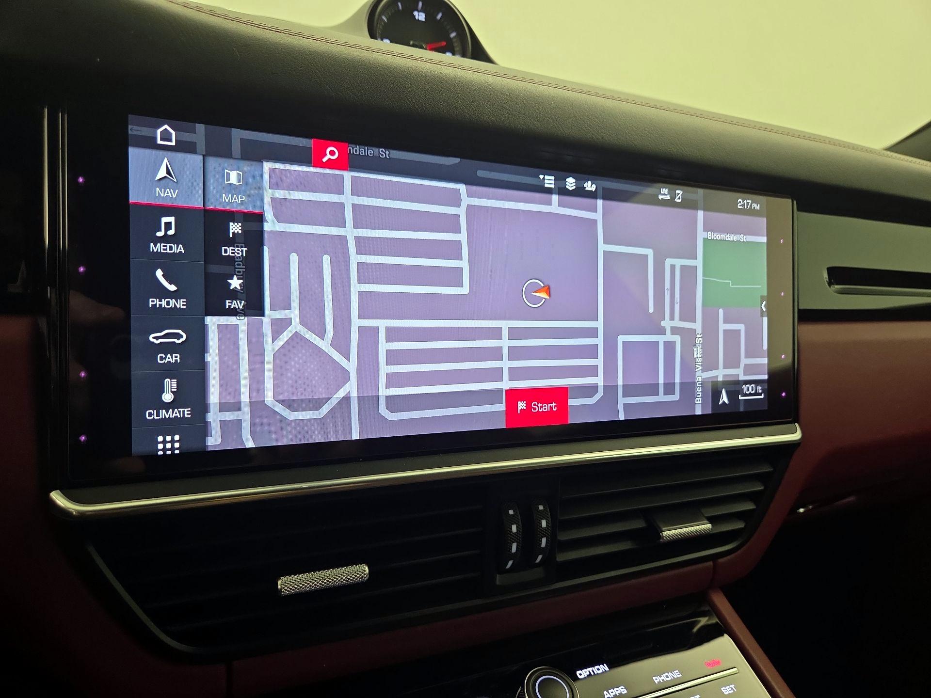 Thumbnail: 2020 Porsche Cayenne - 14