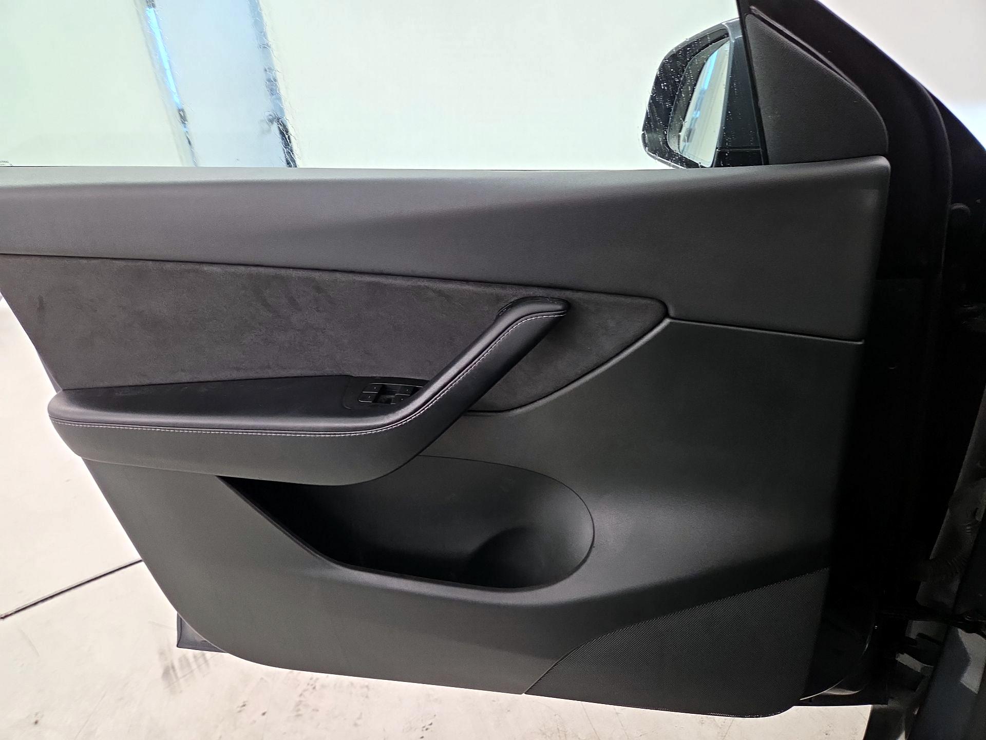 Thumbnail: 2021 Tesla Model Y - 12