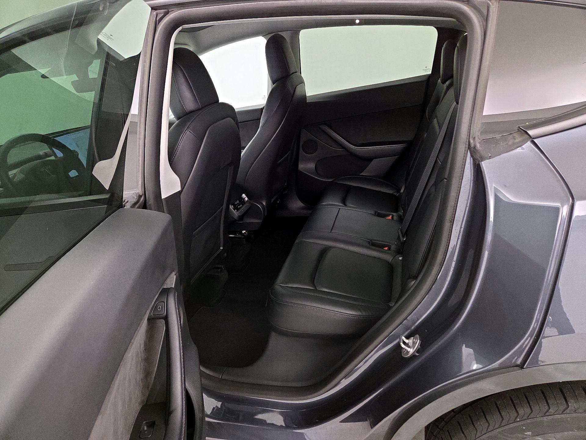 Thumbnail: 2021 Tesla Model Y - 19