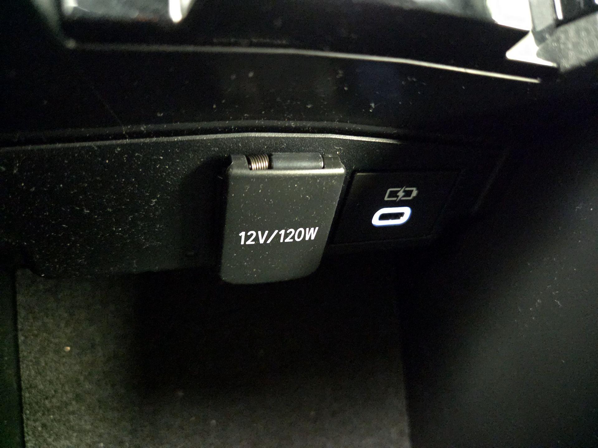 Thumbnail: 2024 Toyota Corolla - 18