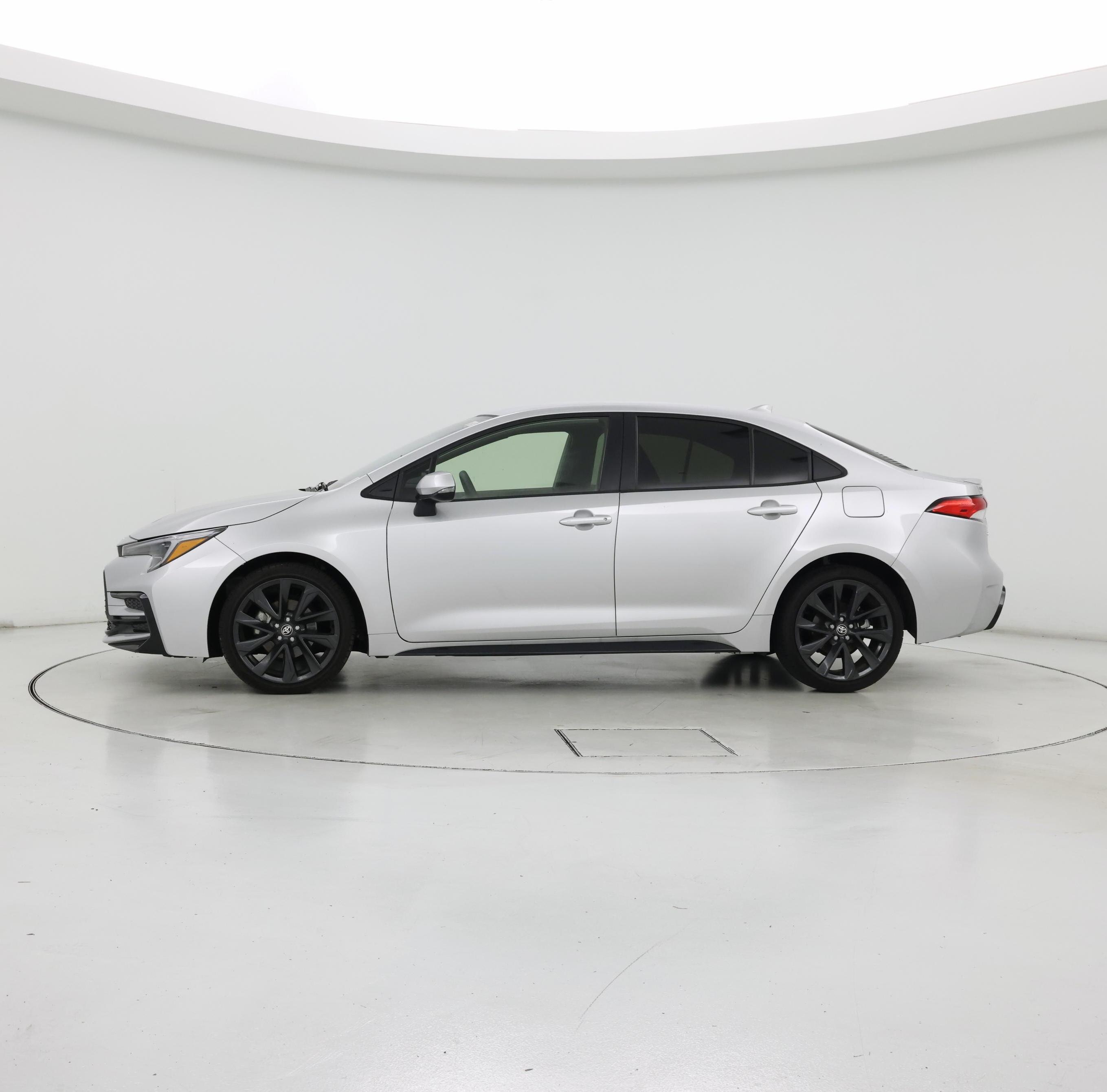 Thumbnail: 2024 Toyota Corolla - 3