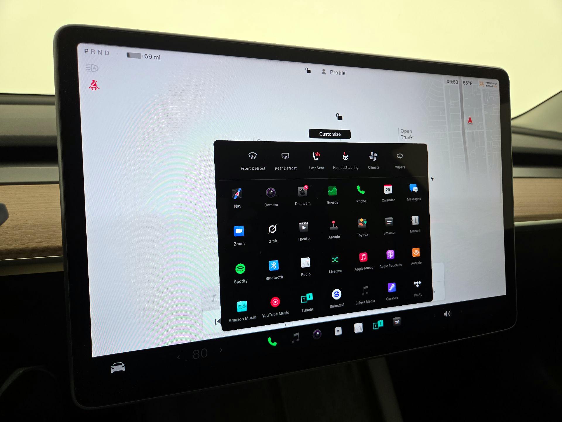 Thumbnail: 2022 Tesla Model 3 - 15