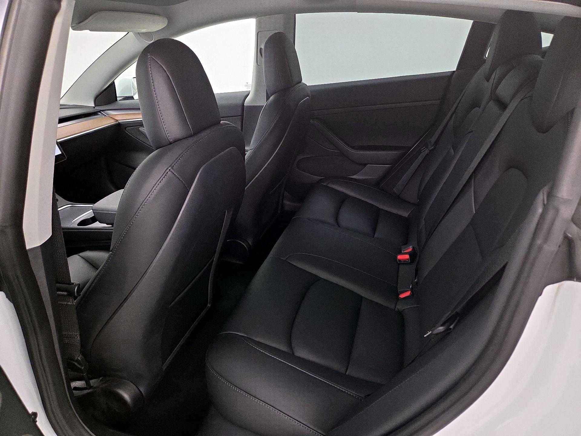 Thumbnail: 2022 Tesla Model 3 - 18