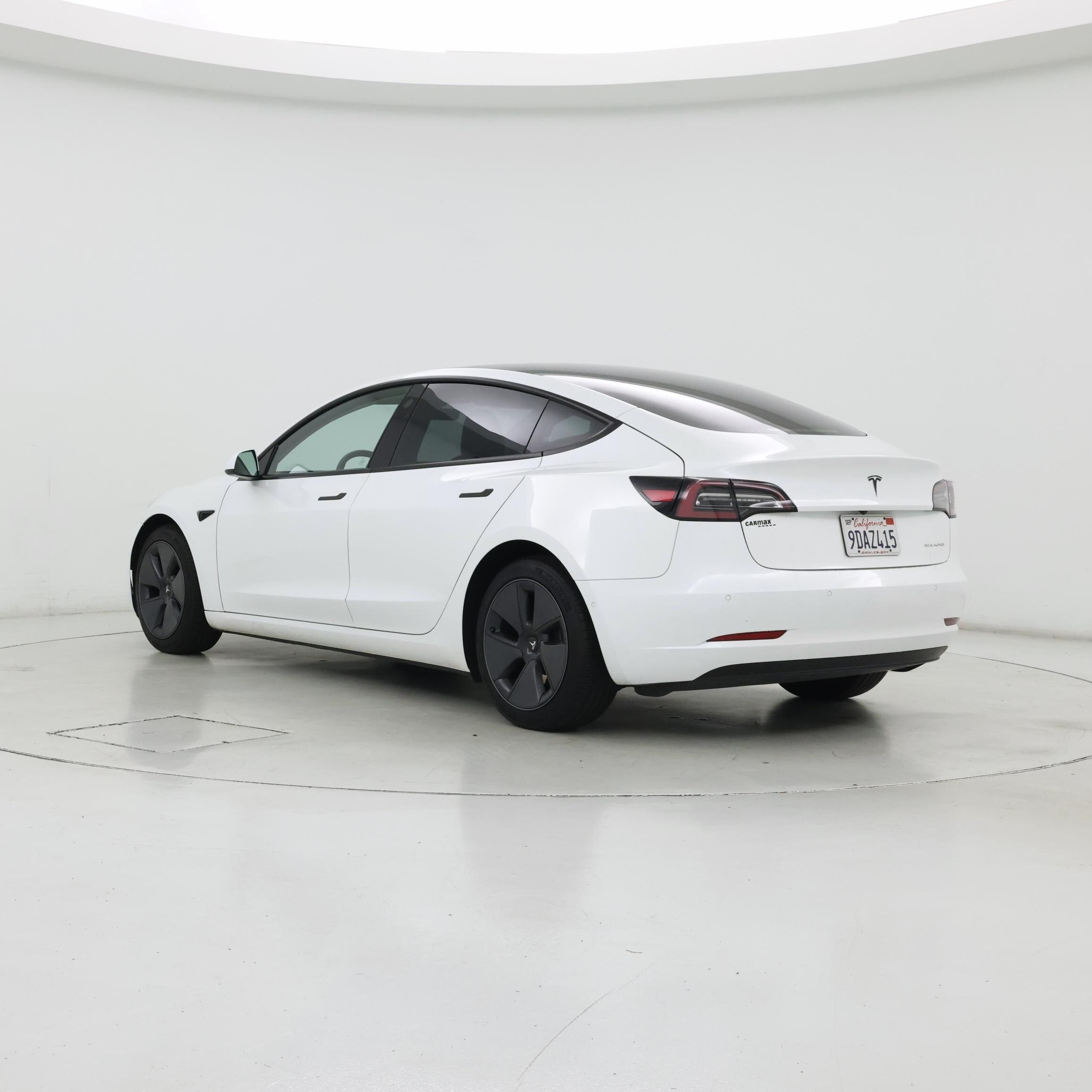 Thumbnail: 2022 Tesla Model 3 - 2