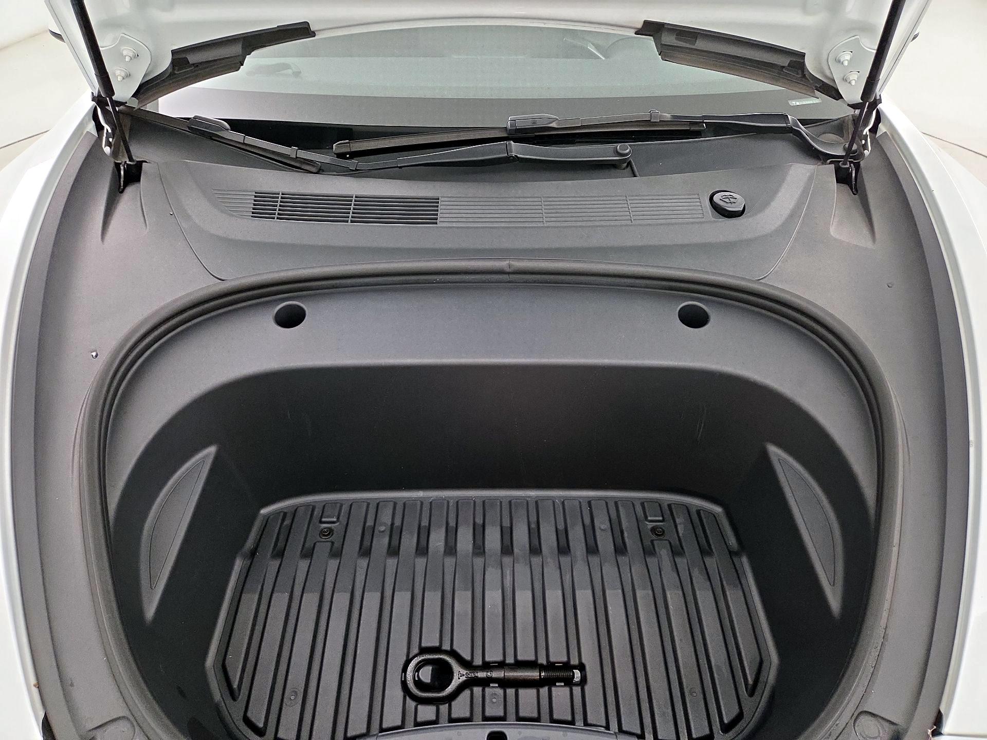 Thumbnail: 2022 Tesla Model 3 - 20