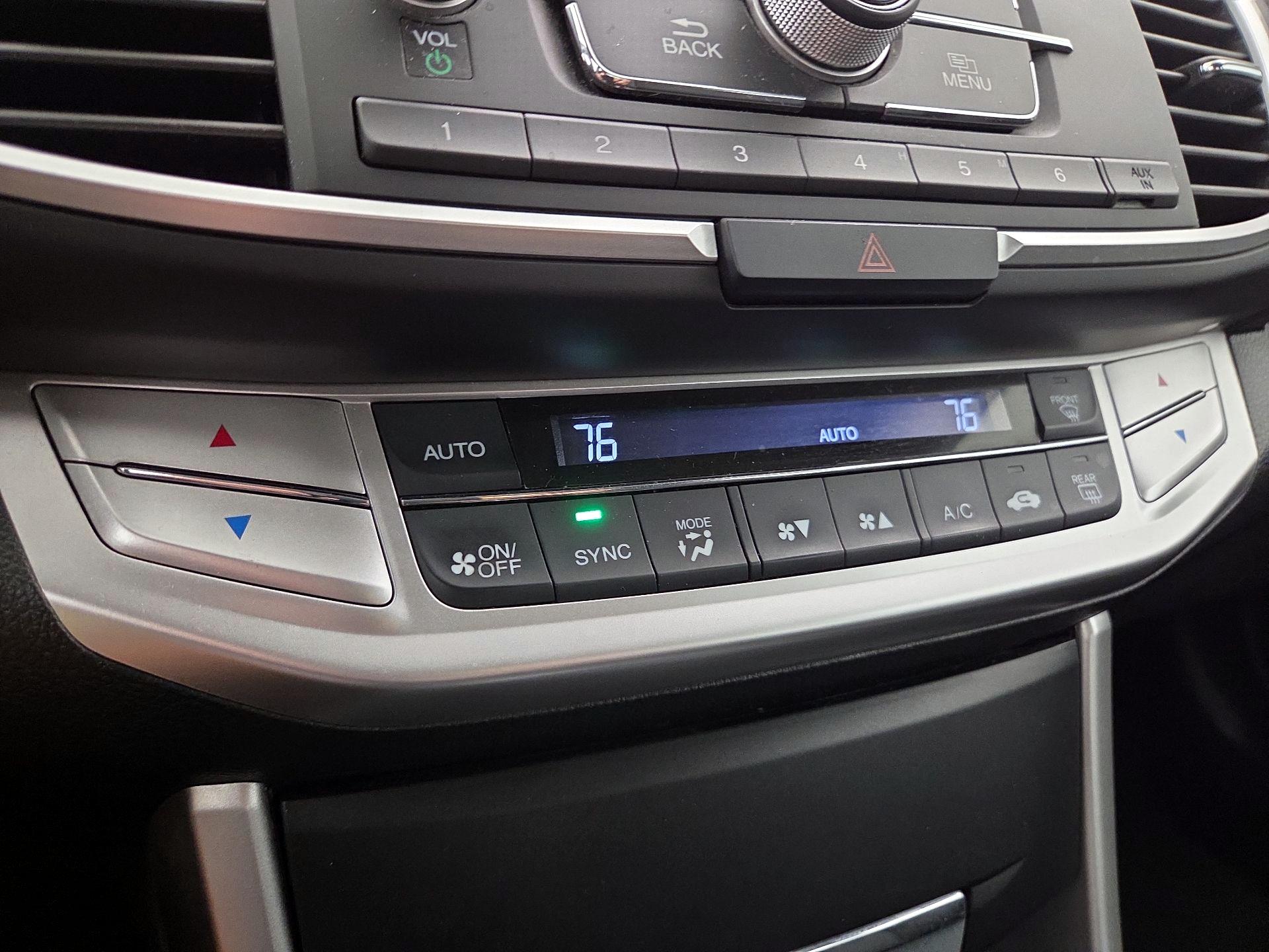 Thumbnail: 2015 Honda Accord - 16