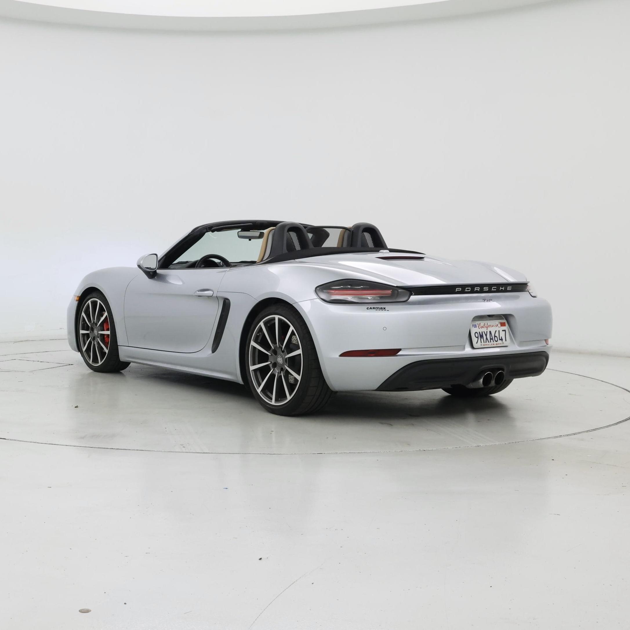 Thumbnail: 2017 Porsche 718 Boxster - 2