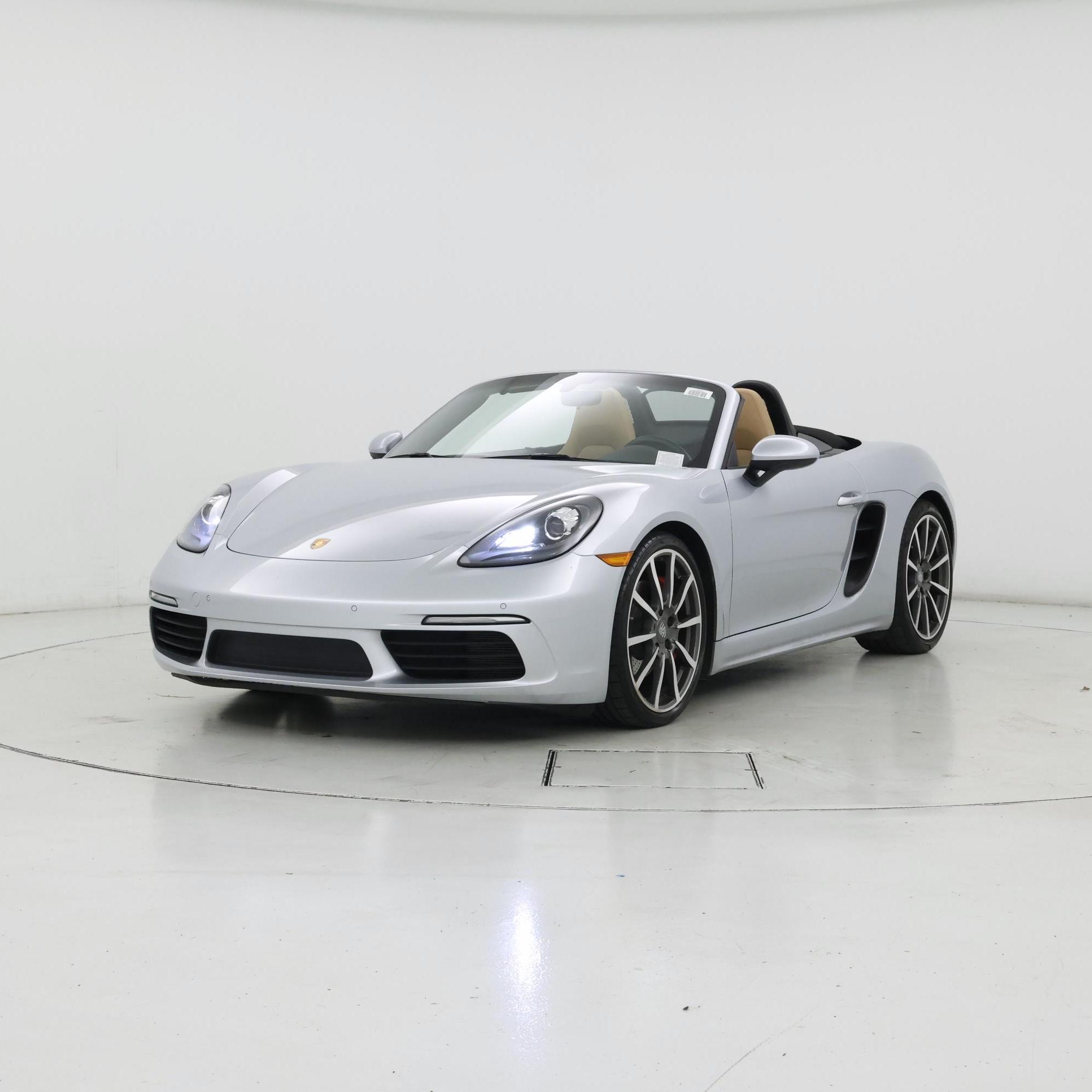 Thumbnail: 2017 Porsche 718 Boxster - 4