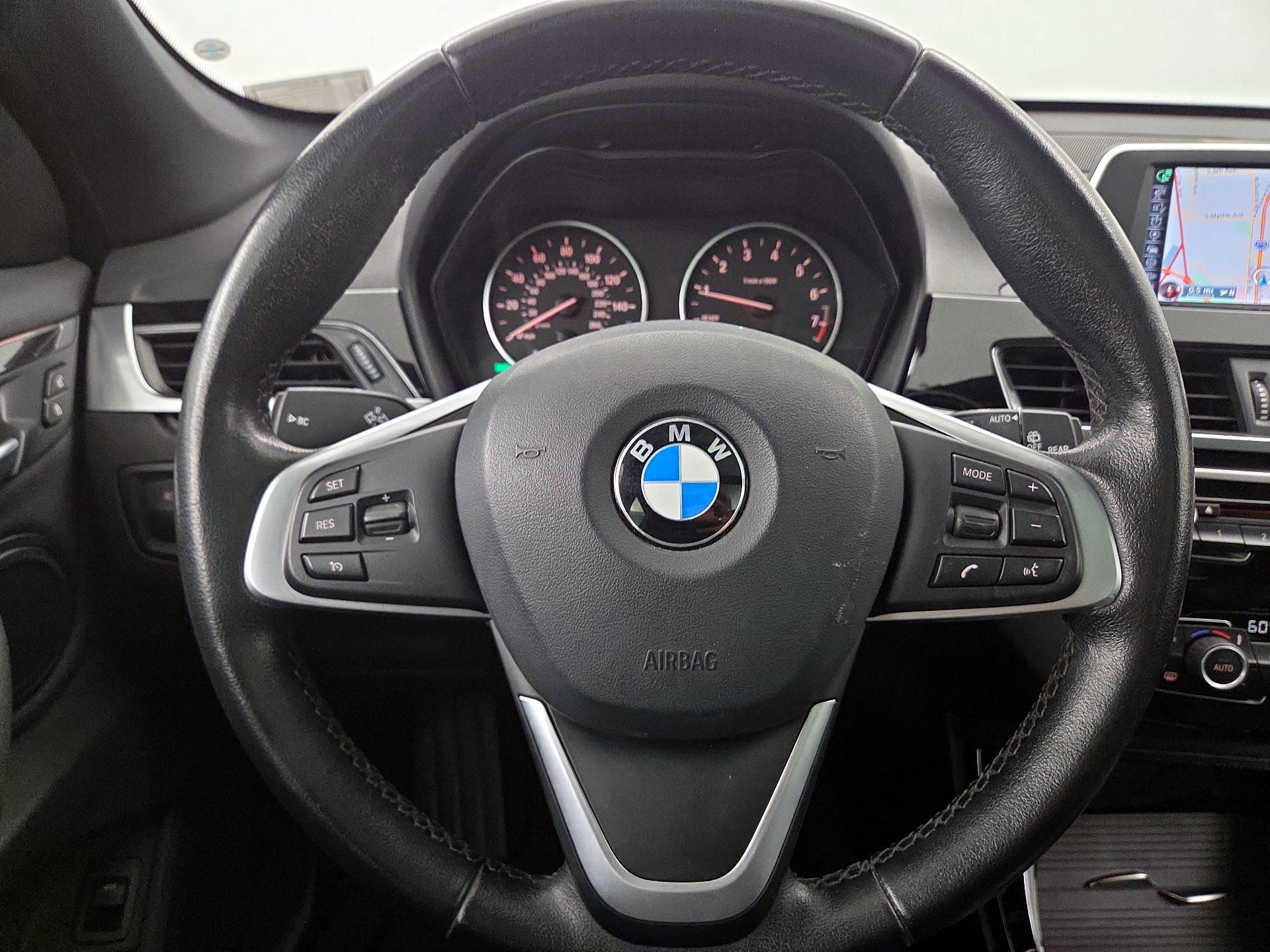 Thumbnail: 2016 BMW X1 - 10