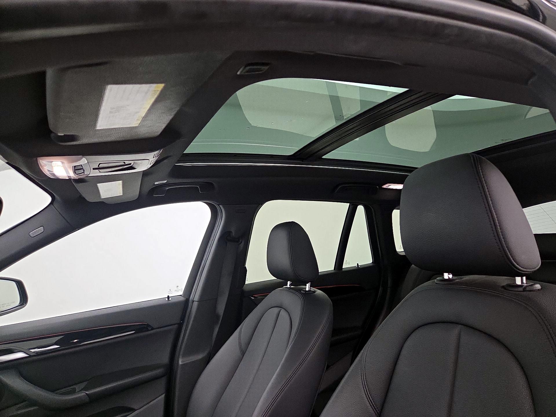 Thumbnail: 2016 BMW X1 - 20