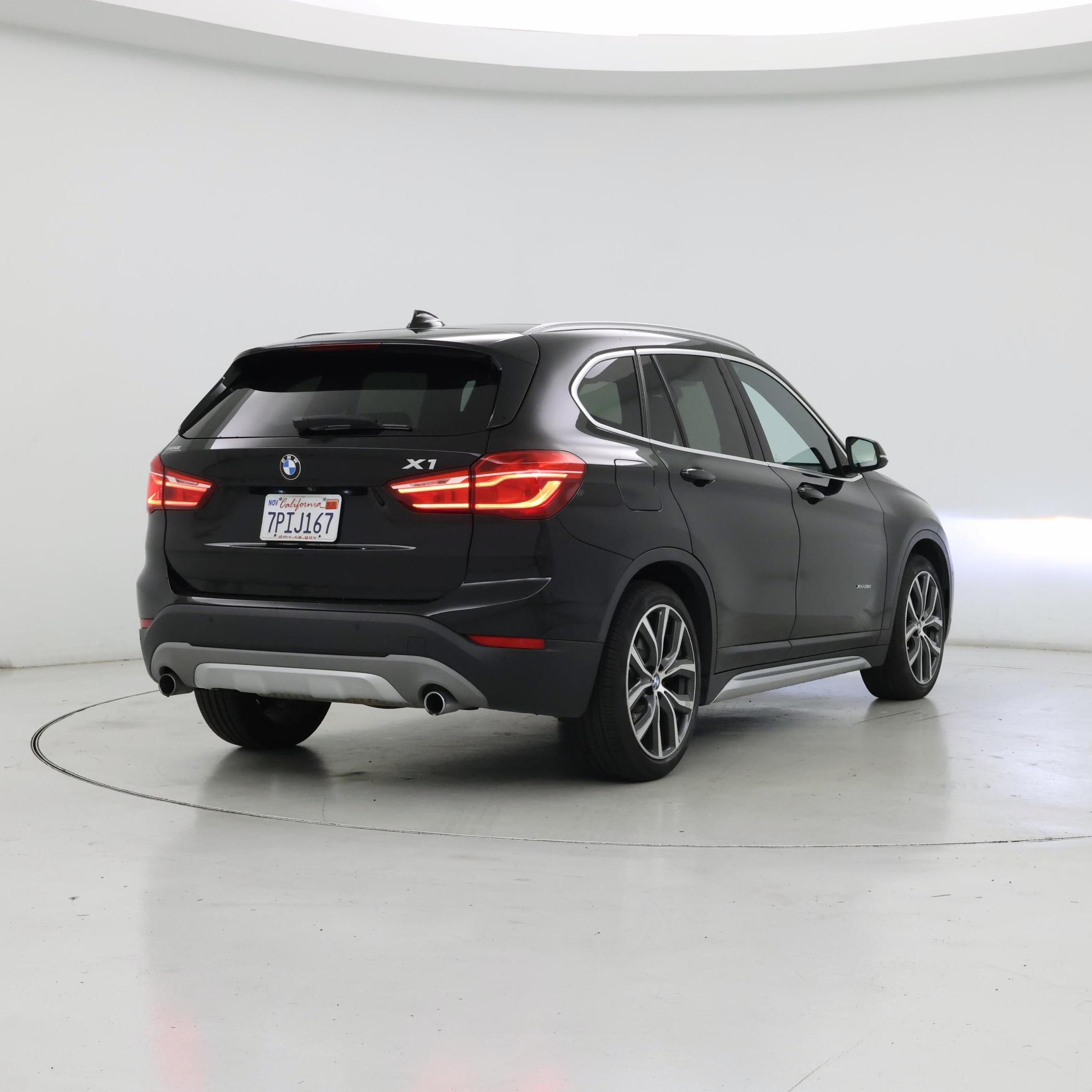 Thumbnail: 2016 BMW X1 - 8