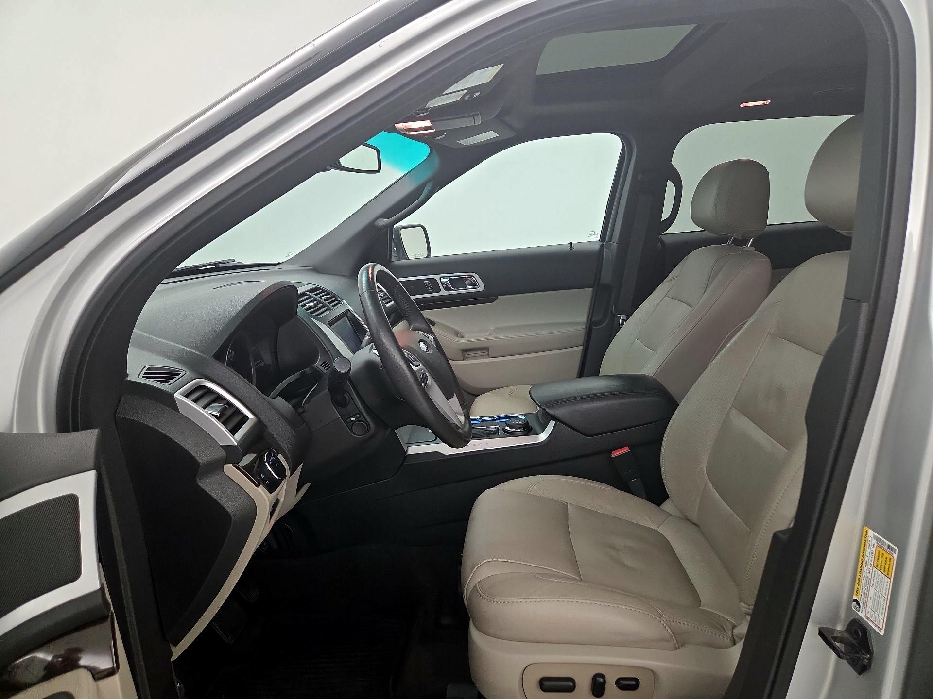 Thumbnail: 2014 Ford Explorer - 11