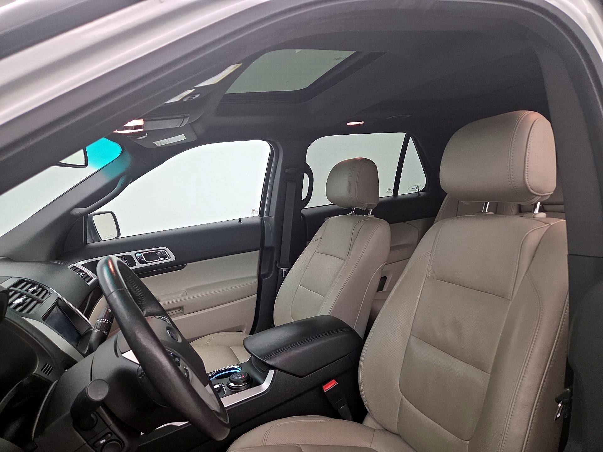 Thumbnail: 2014 Ford Explorer - 20