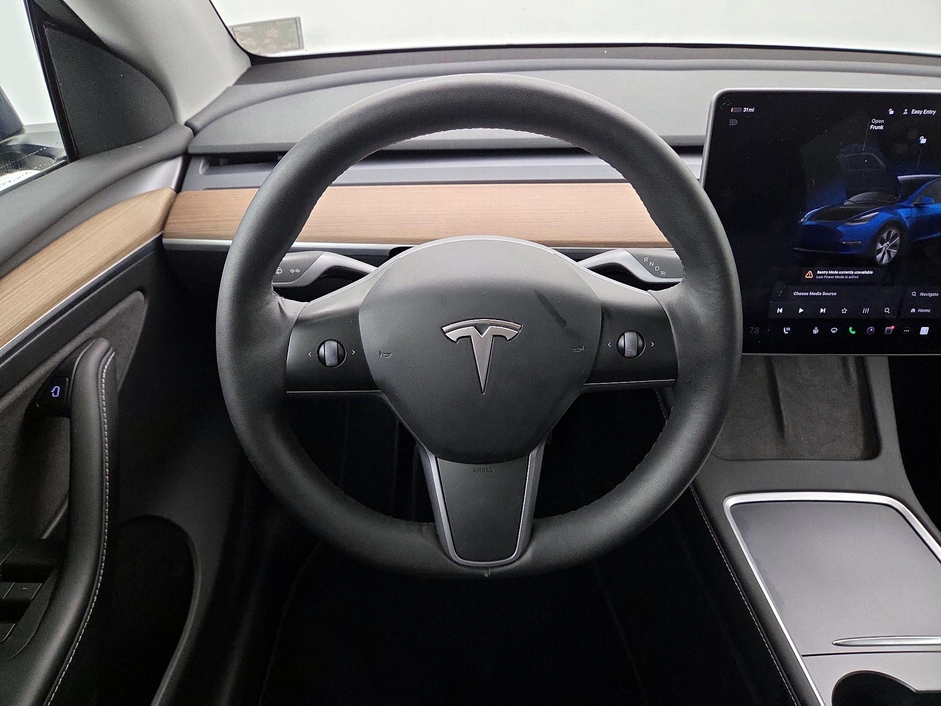 Thumbnail: 2023 Tesla Model Y - 10