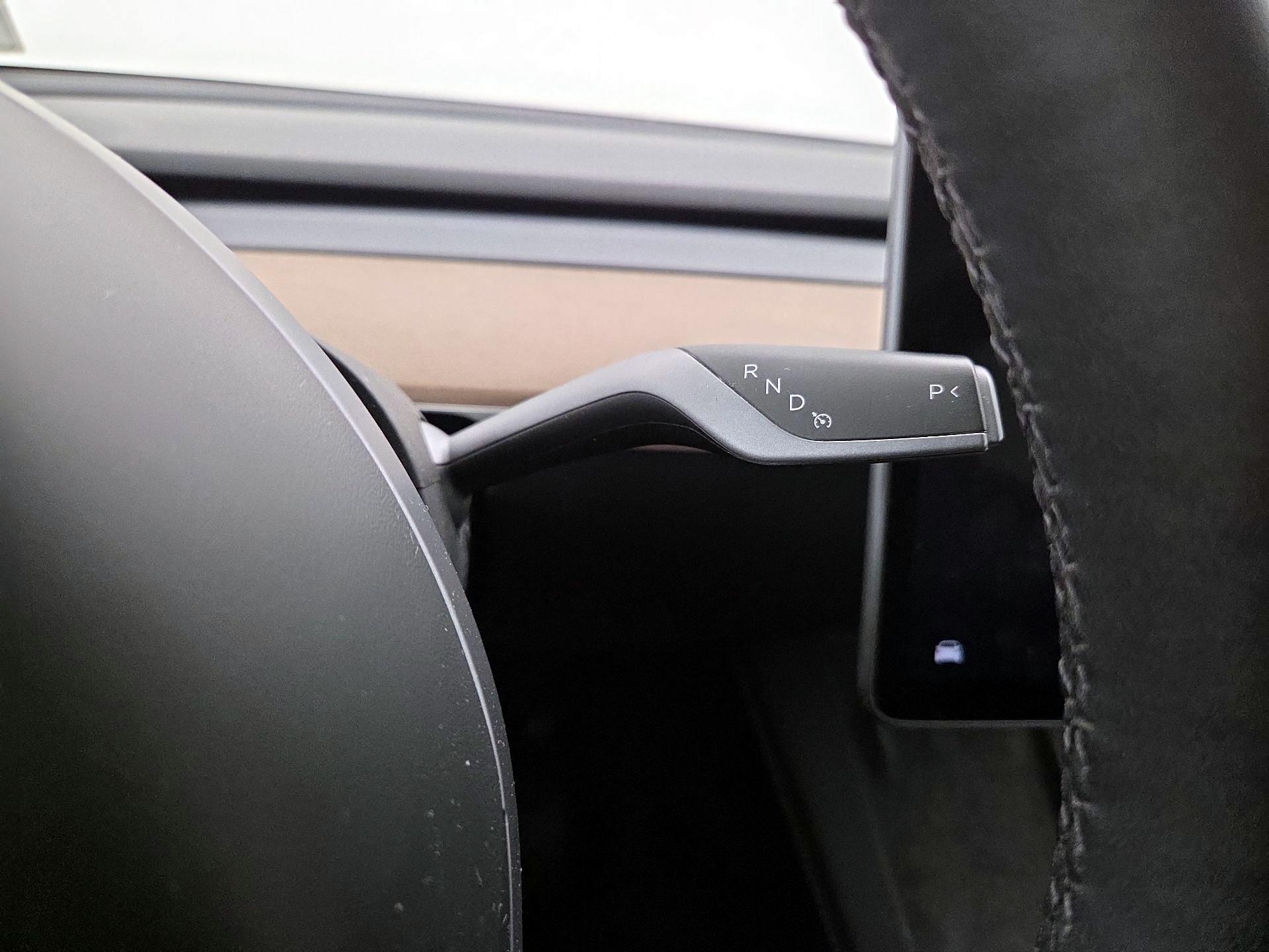 Thumbnail: 2023 Tesla Model Y - 17