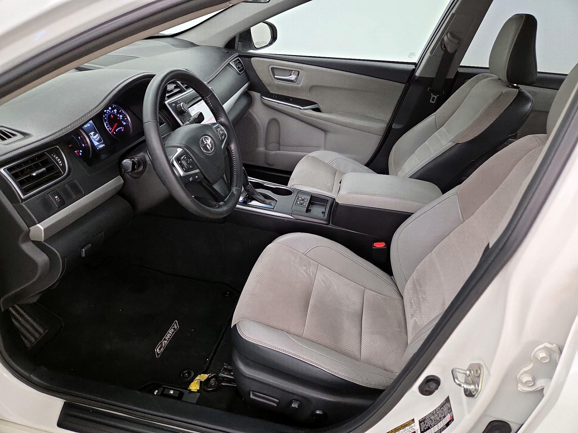 Thumbnail: 2015 Toyota Camry - 11