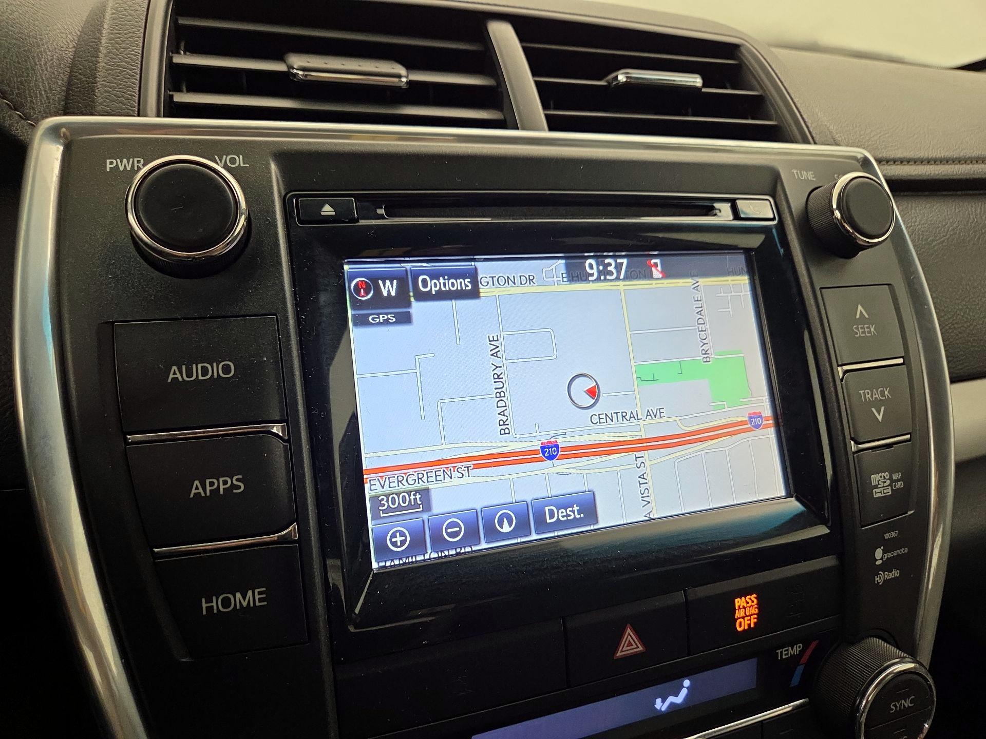 Thumbnail: 2015 Toyota Camry - 14