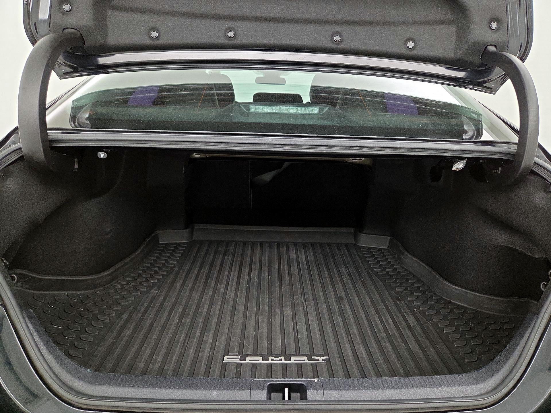 Thumbnail: 2022 Toyota Camry - 20