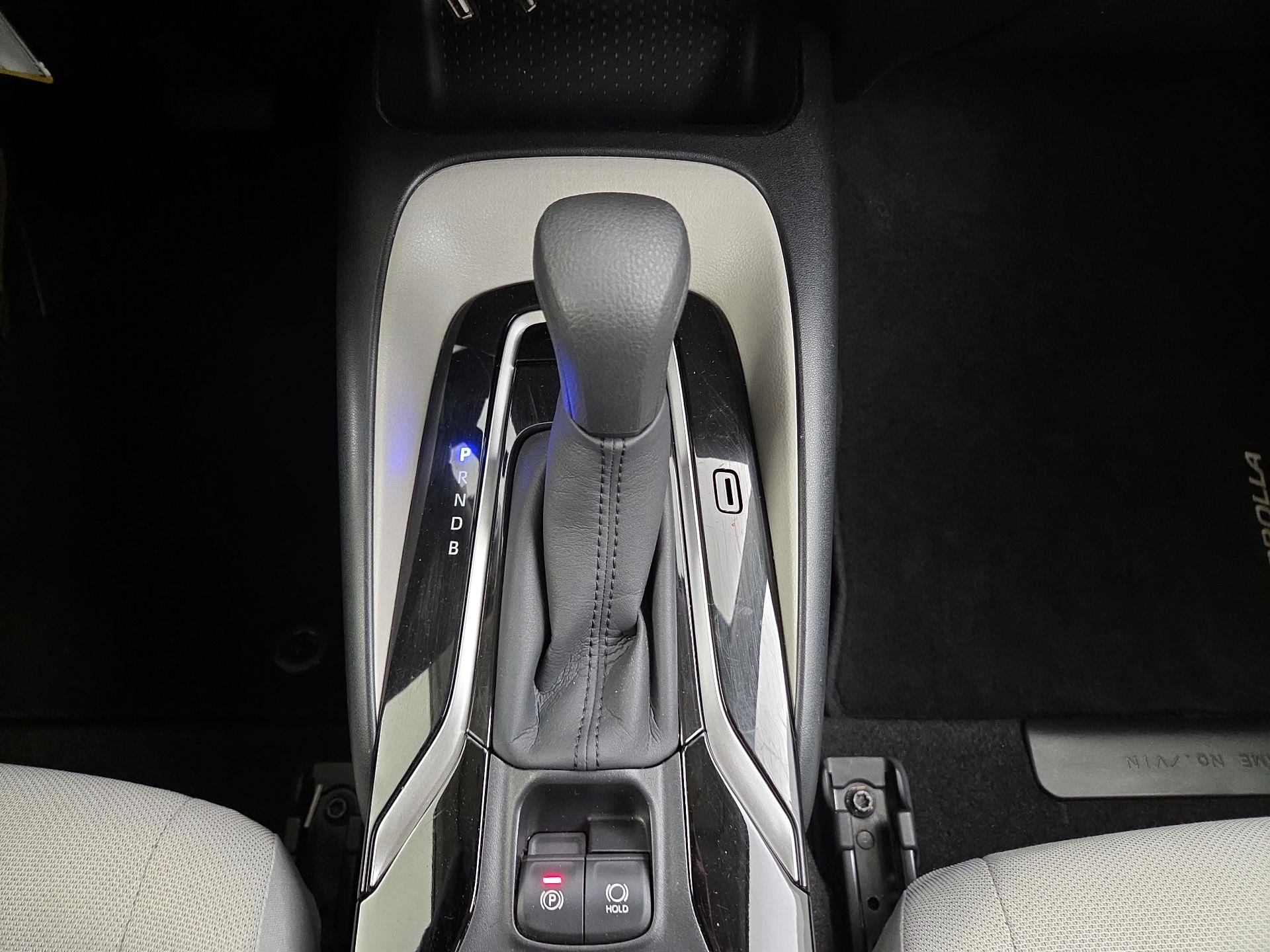 Thumbnail: 2021 Toyota Corolla - 17