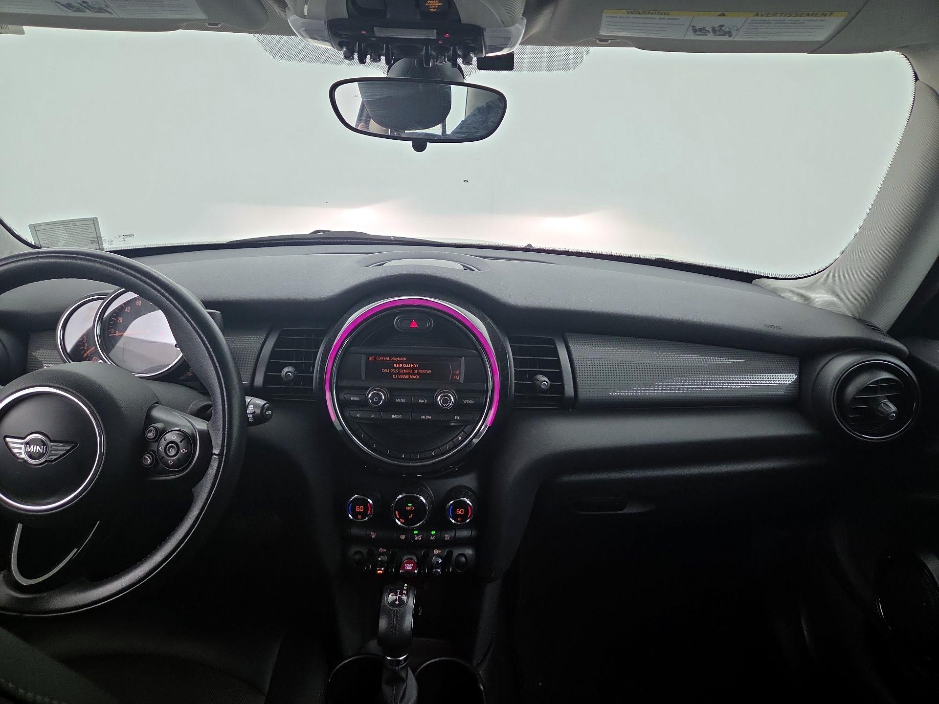 Thumbnail: 2015 MINI Cooper Hardtop - 9