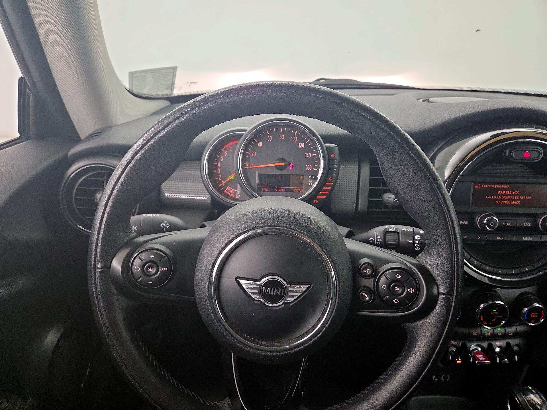 Thumbnail: 2015 MINI Cooper Hardtop - 10