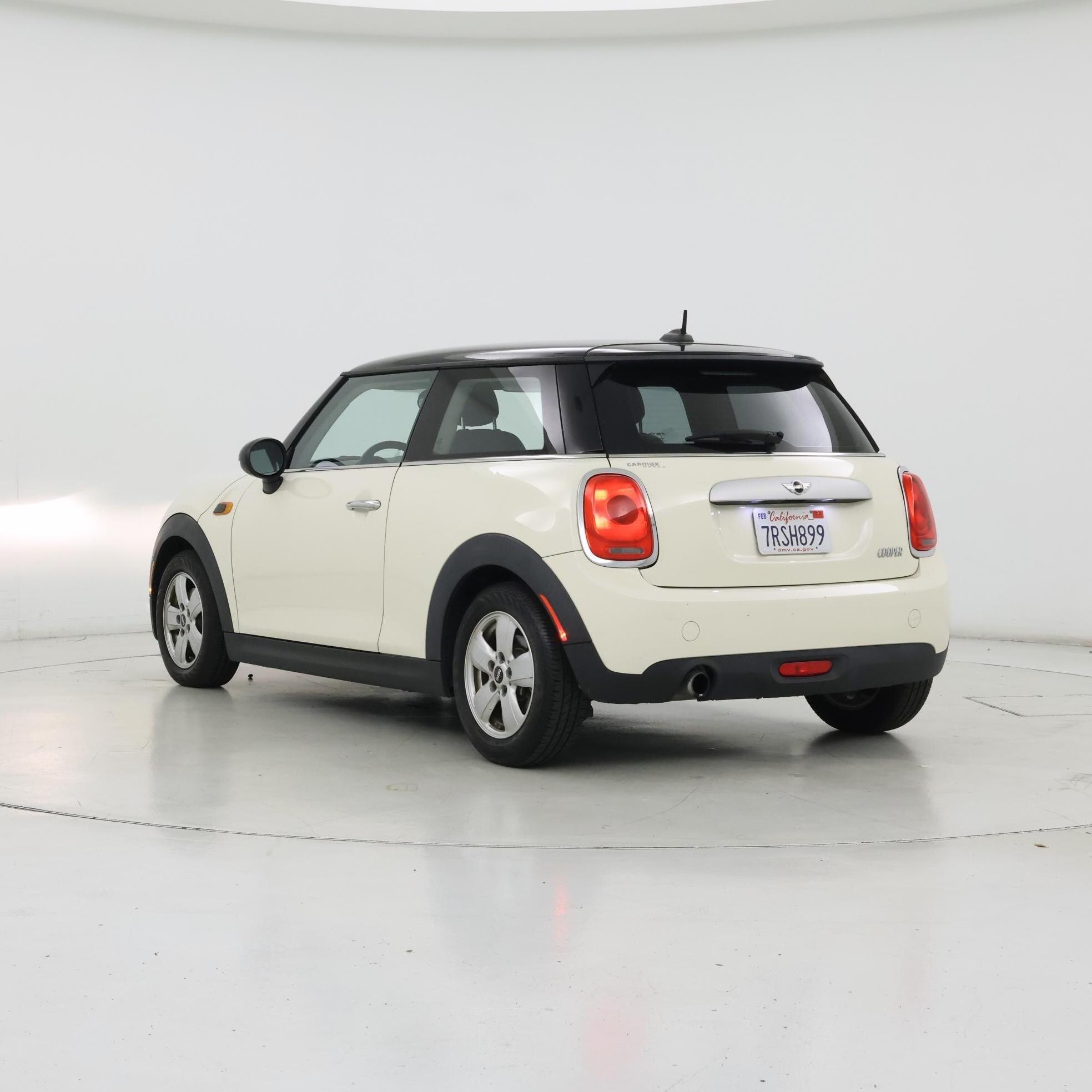 Thumbnail: 2015 MINI Cooper Hardtop - 2