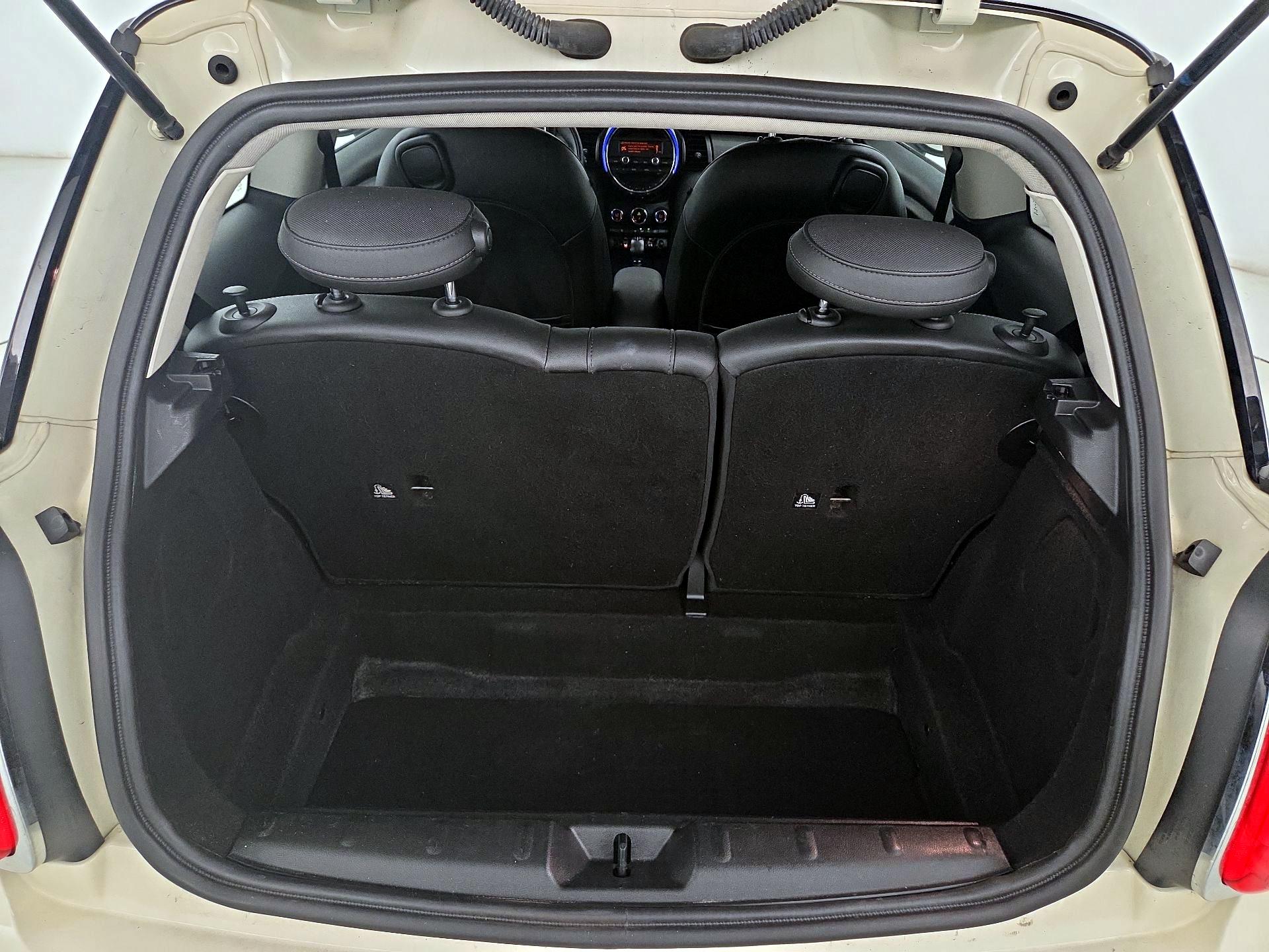 Thumbnail: 2015 MINI Cooper Hardtop - 19