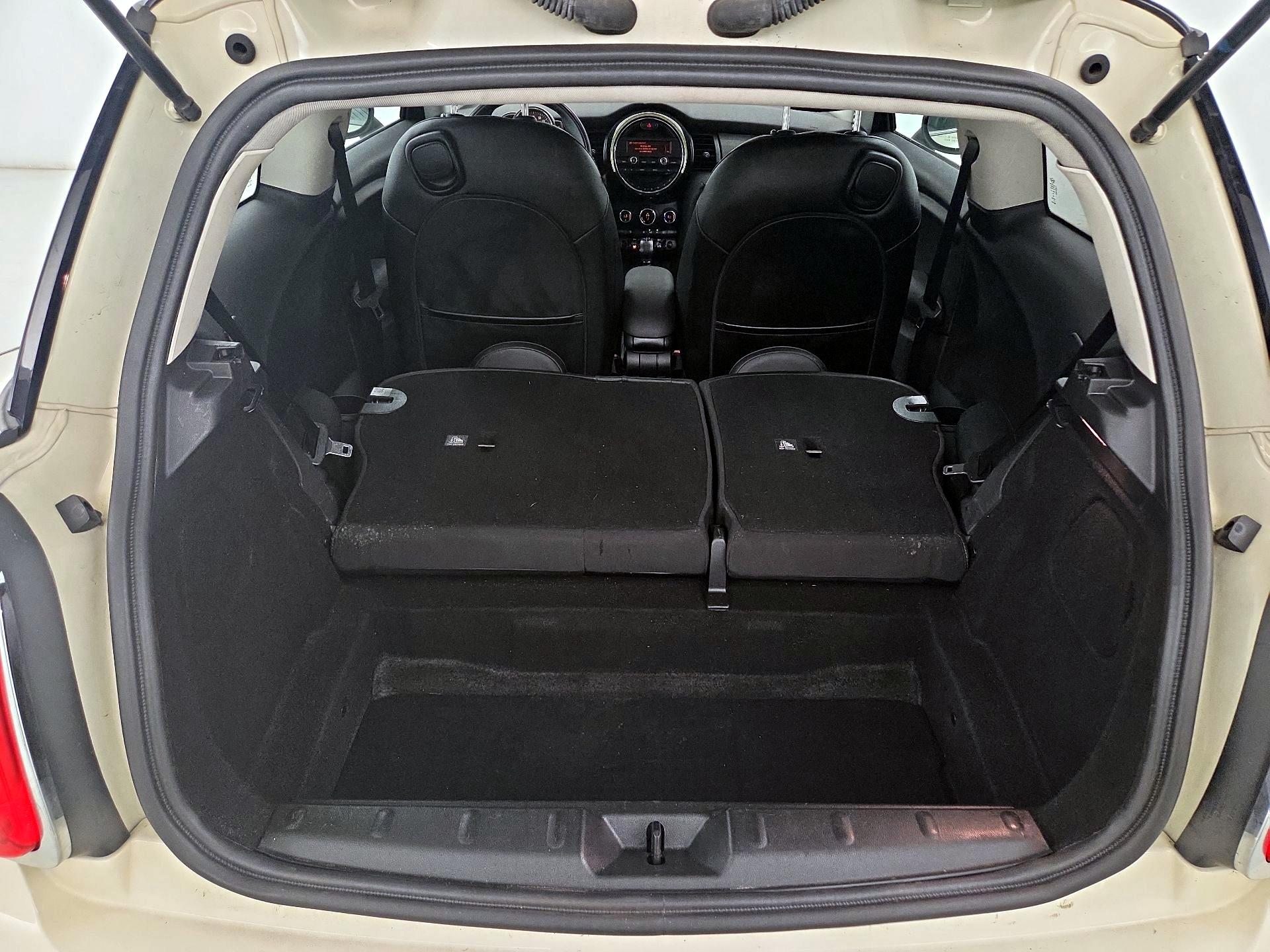 Thumbnail: 2015 MINI Cooper Hardtop - 20