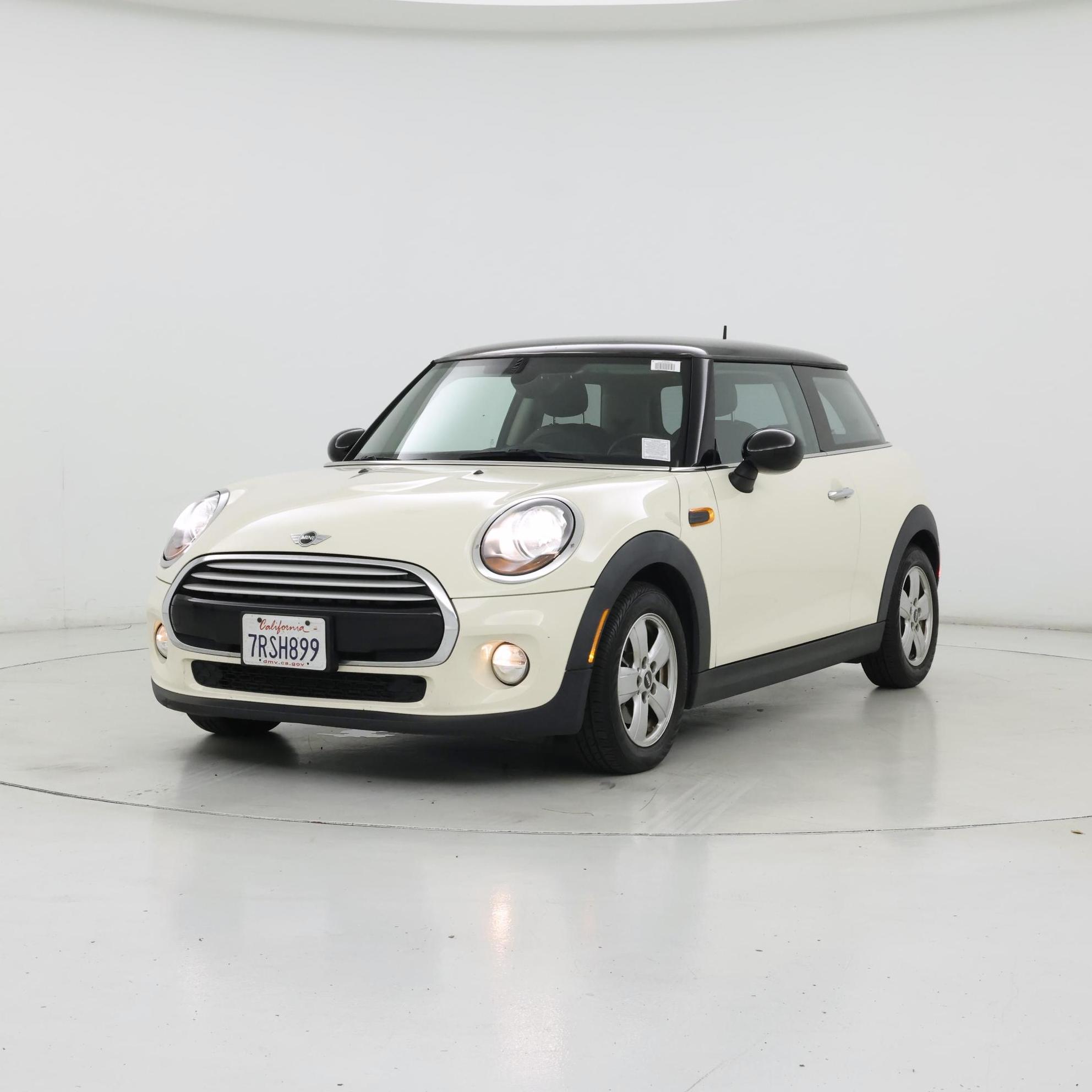 Thumbnail: 2015 MINI Cooper Hardtop - 4