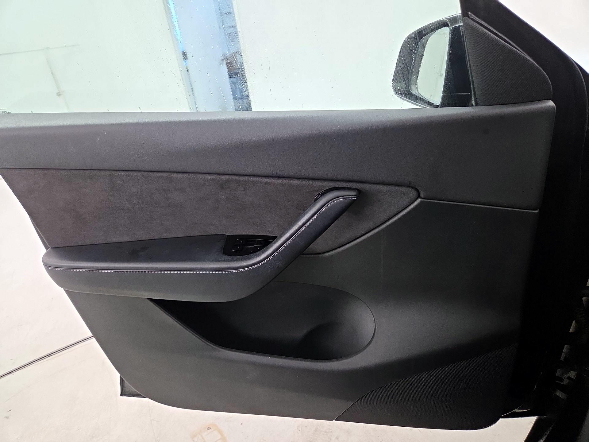Thumbnail: 2021 Tesla Model Y - 12