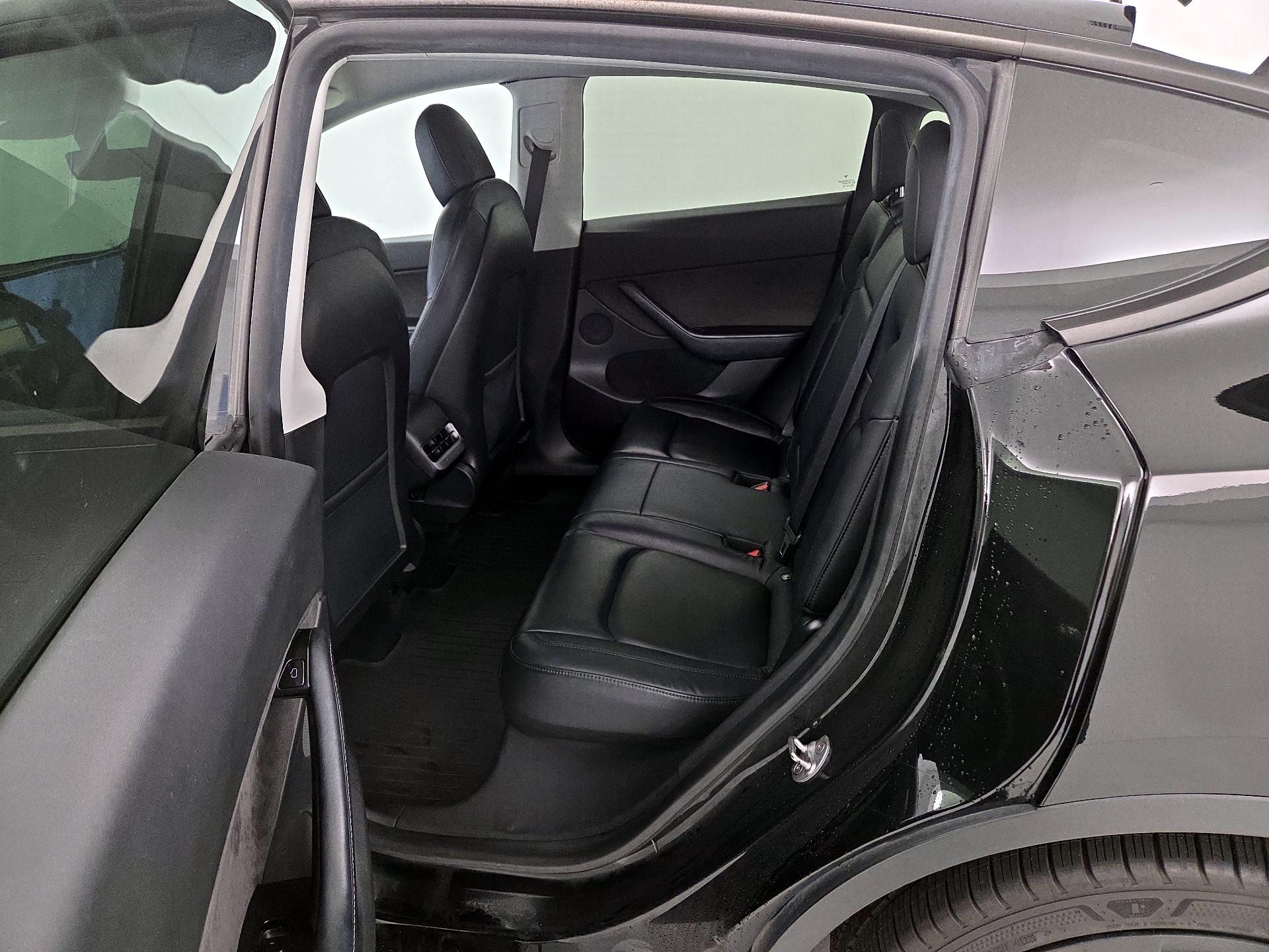 Thumbnail: 2021 Tesla Model Y - 19