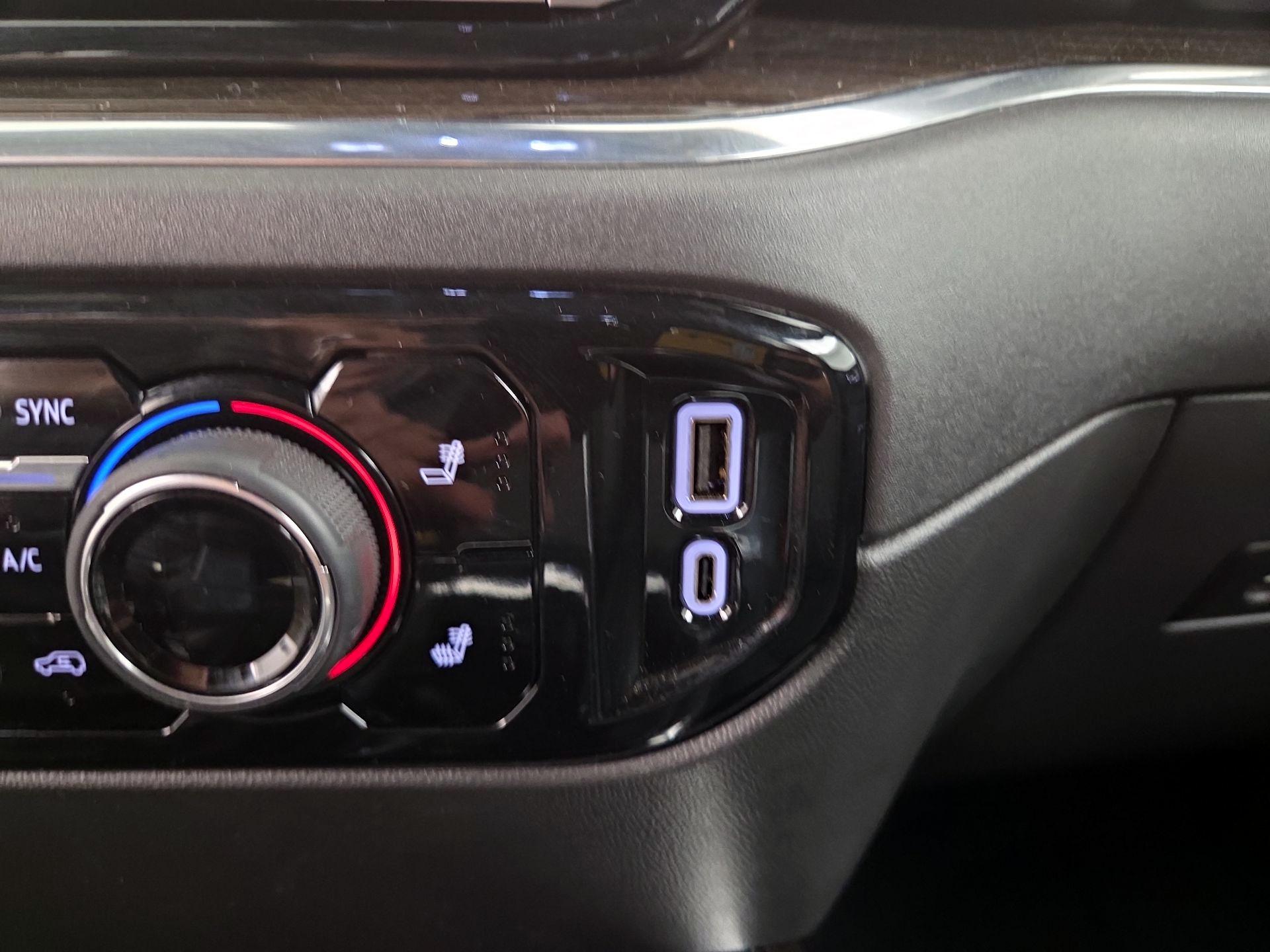 Thumbnail: 2024 Chevrolet Silverado 1500 - 18