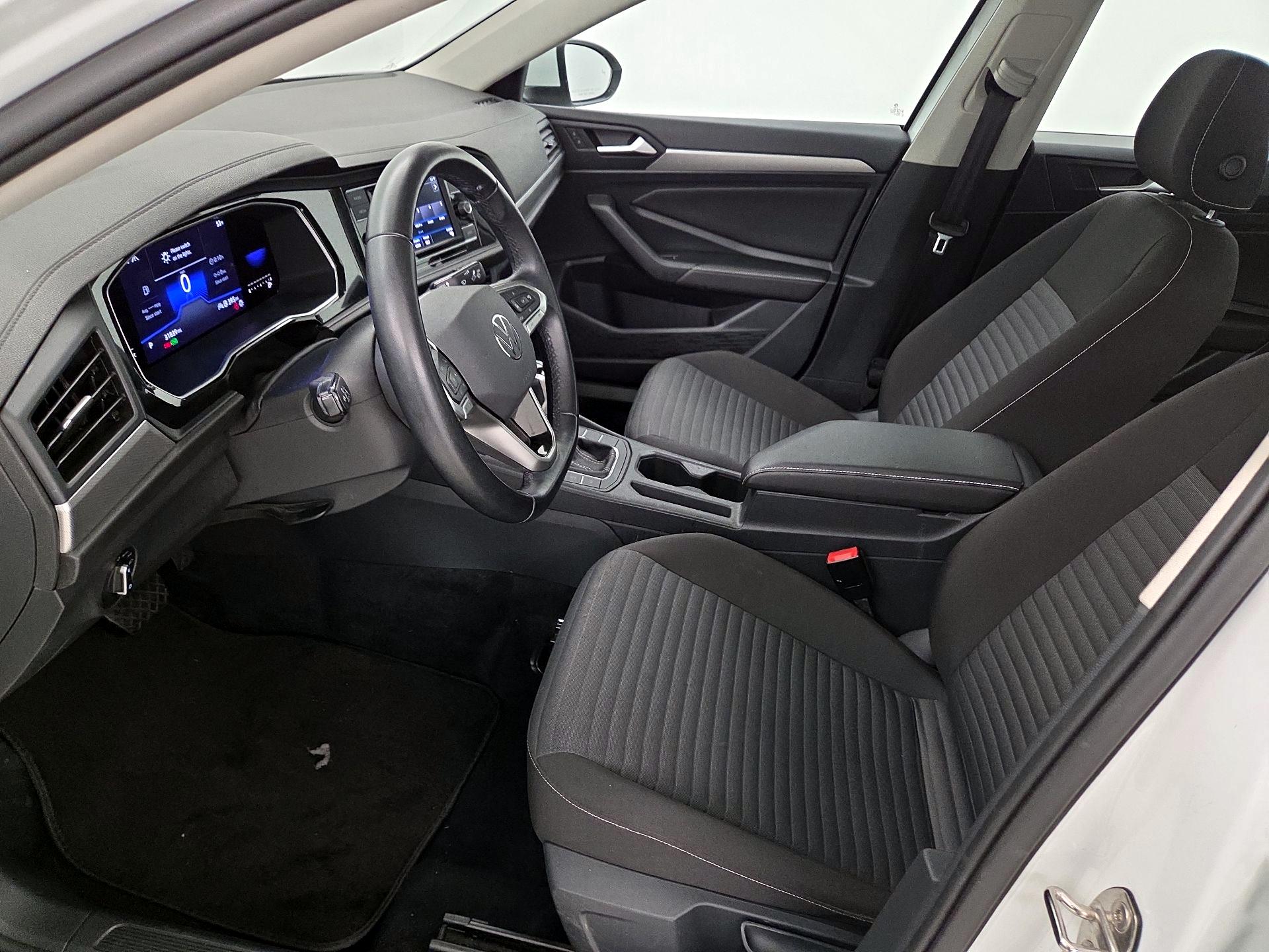 Thumbnail: 2022 Volkswagen Jetta - 11