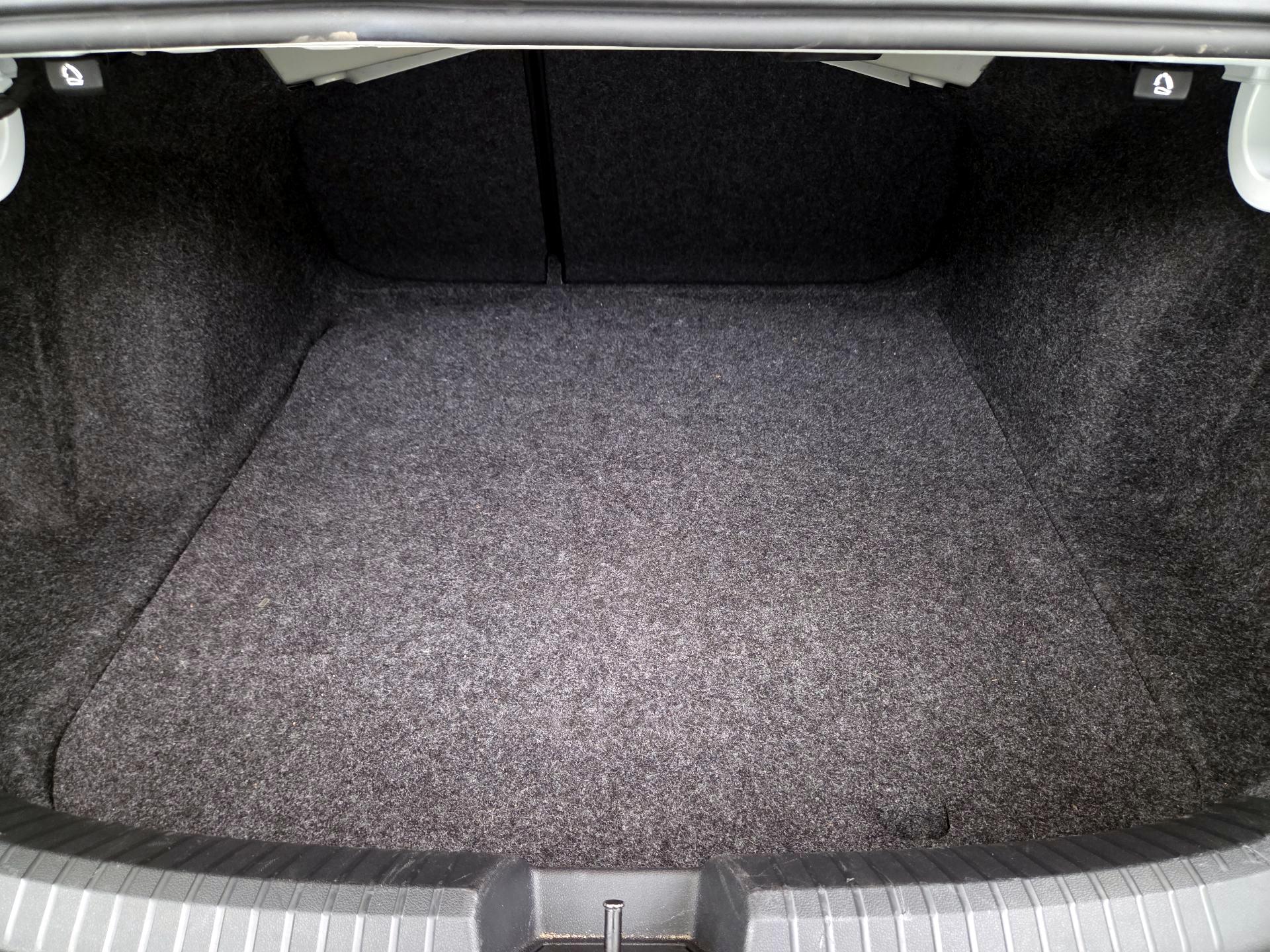 Thumbnail: 2022 Volkswagen Jetta - 20