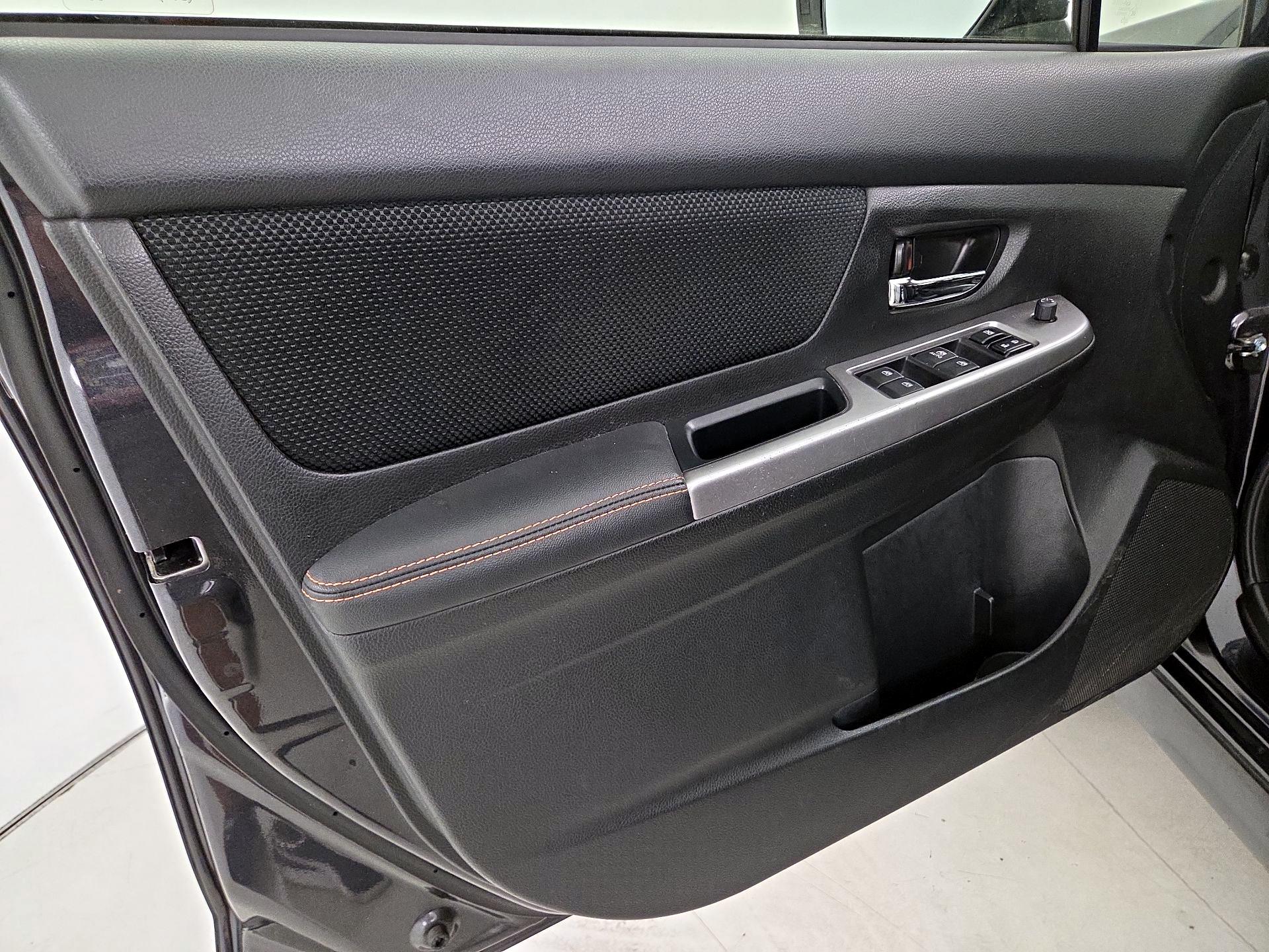 Thumbnail: 2016 Subaru XV Crosstrek - 12