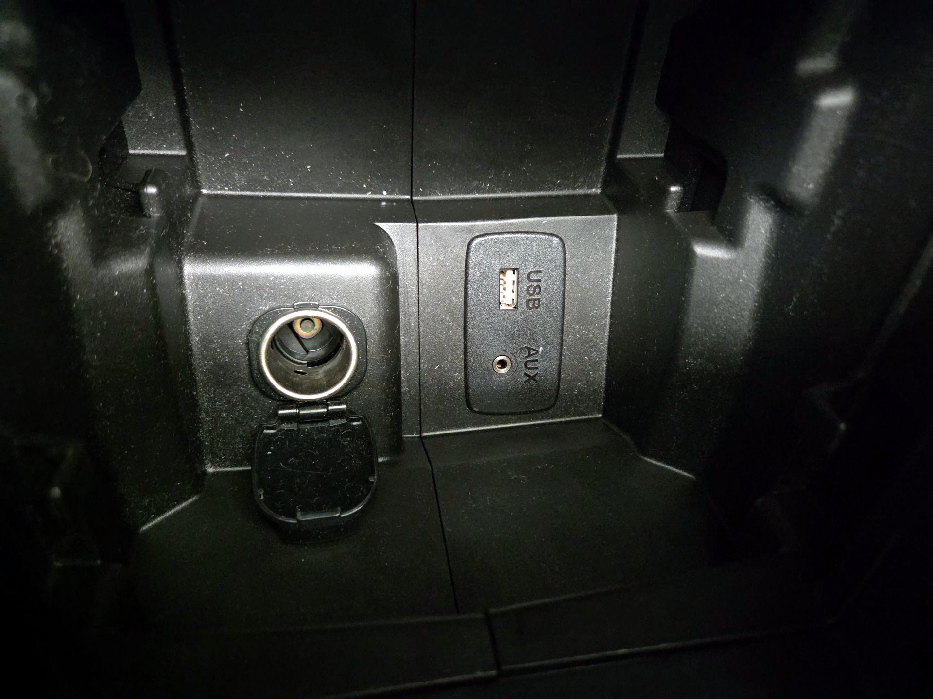 Thumbnail: 2016 Subaru XV Crosstrek - 18