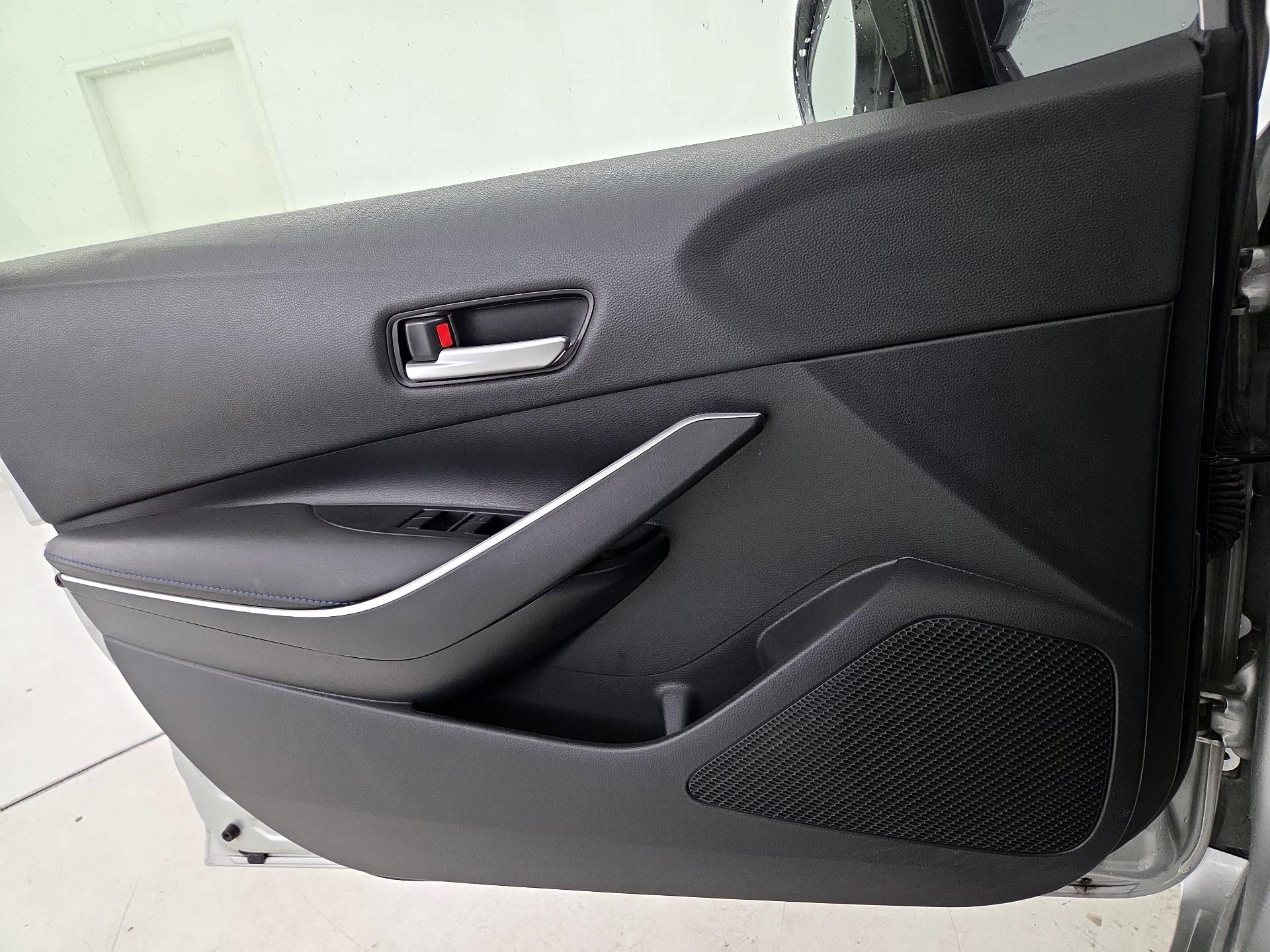 Thumbnail: 2022 Toyota Corolla - 12