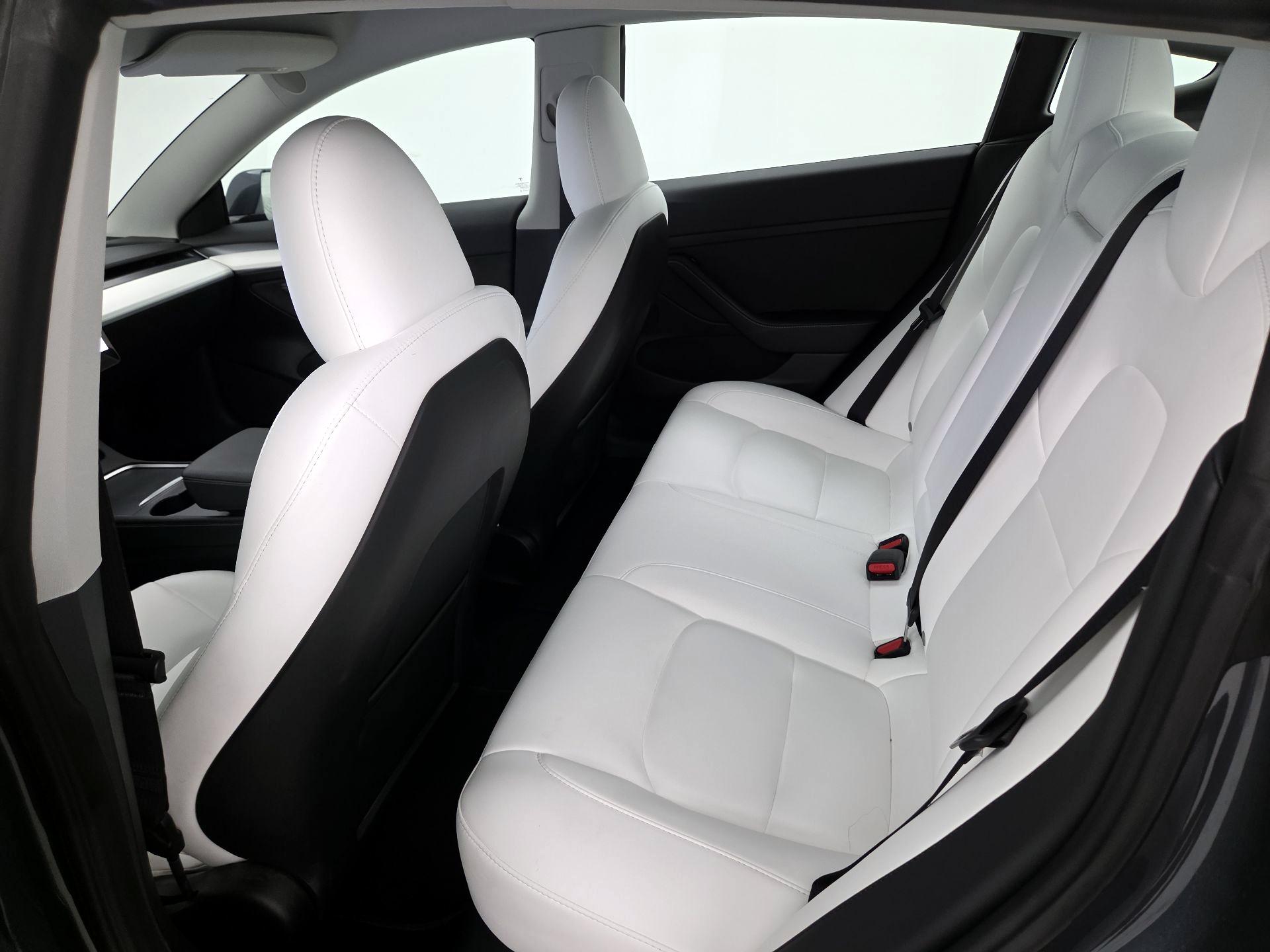 Thumbnail: 2023 Tesla Model 3 - 18