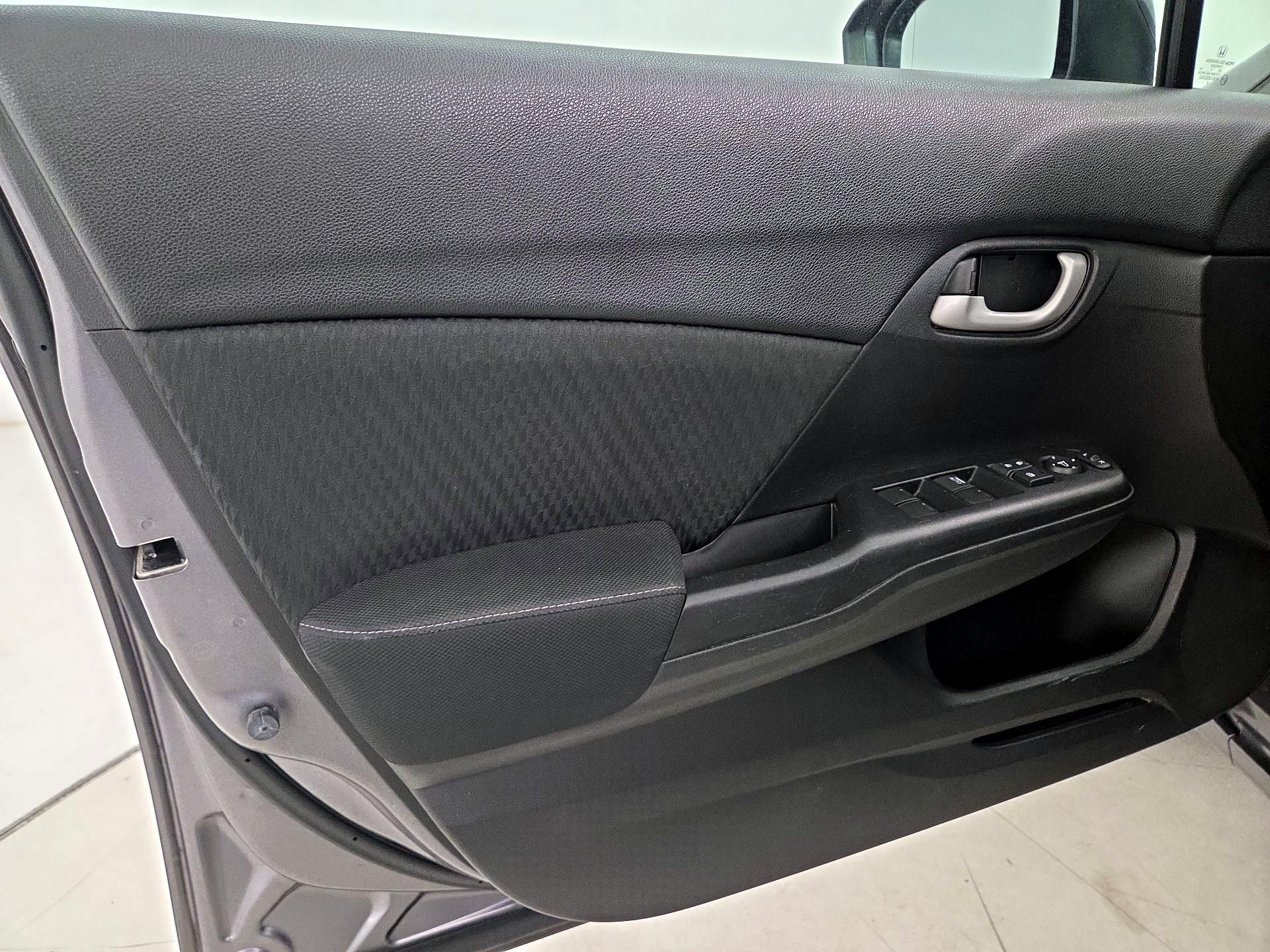 Thumbnail: 2015 Honda Civic - 12