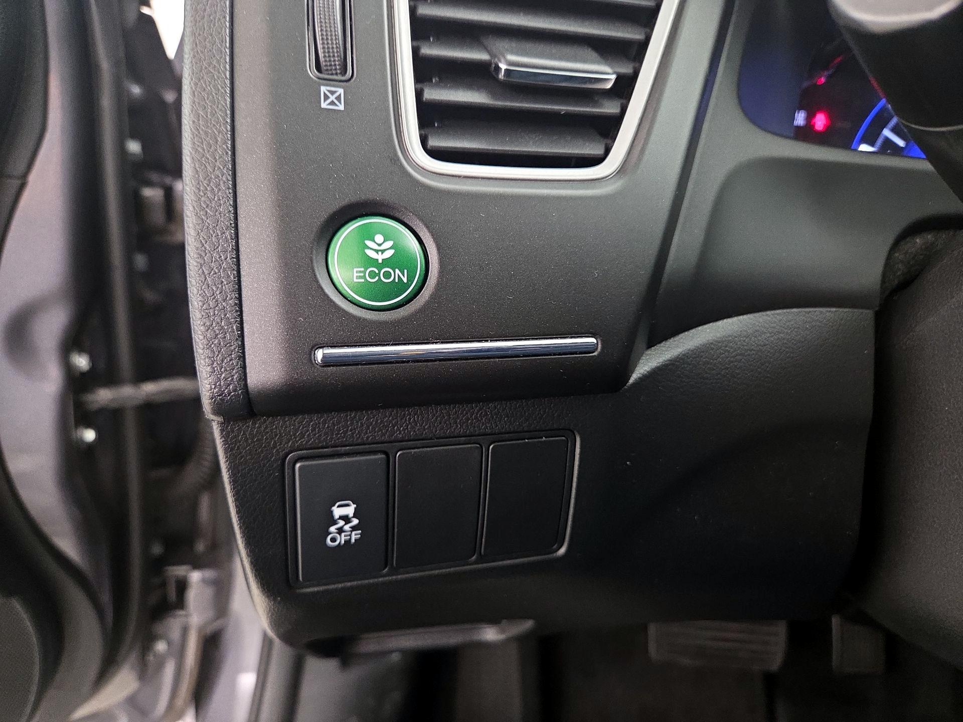 Thumbnail: 2015 Honda Civic - 13