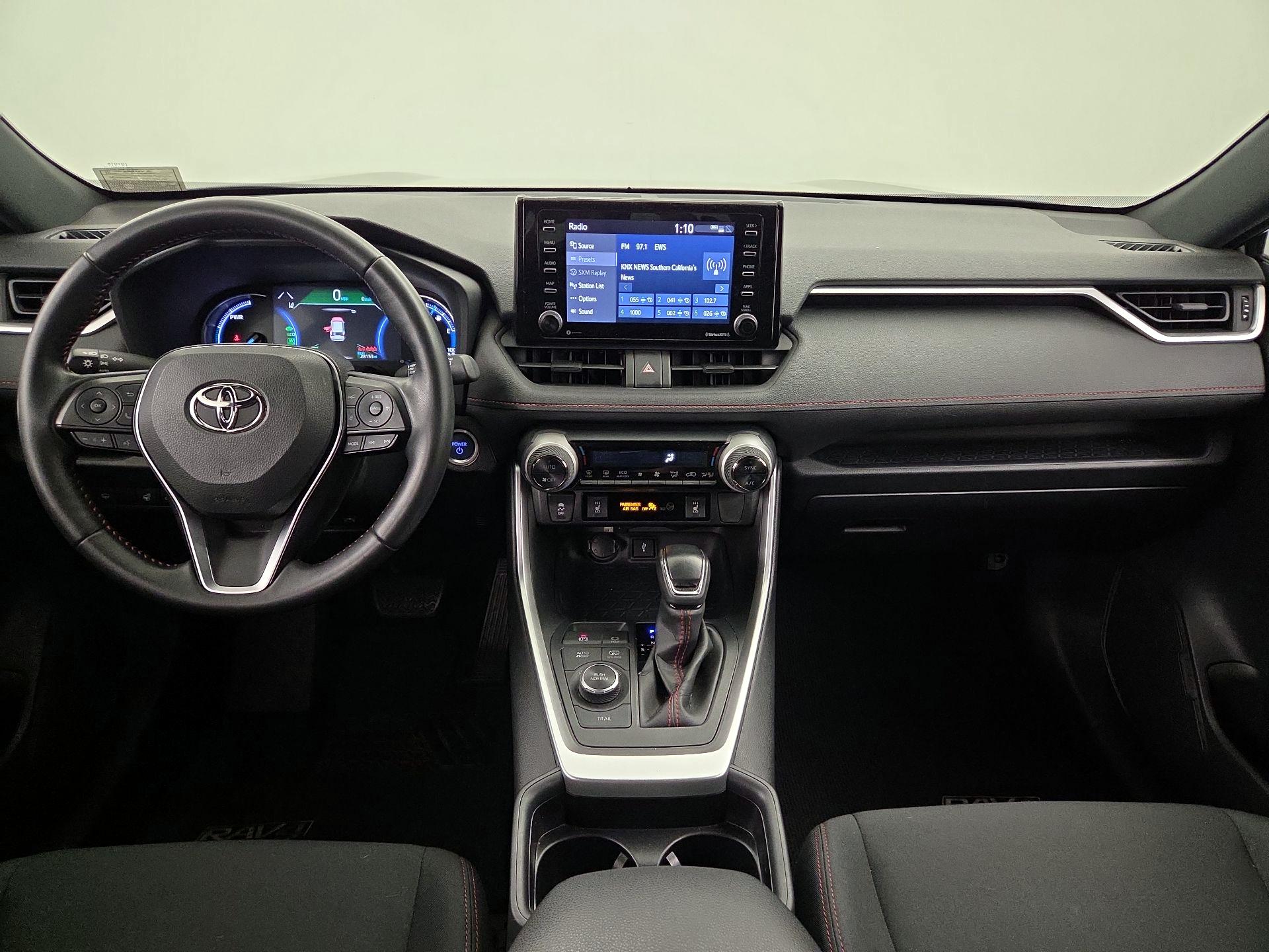 Thumbnail: 2021 Toyota RAV4 - 9