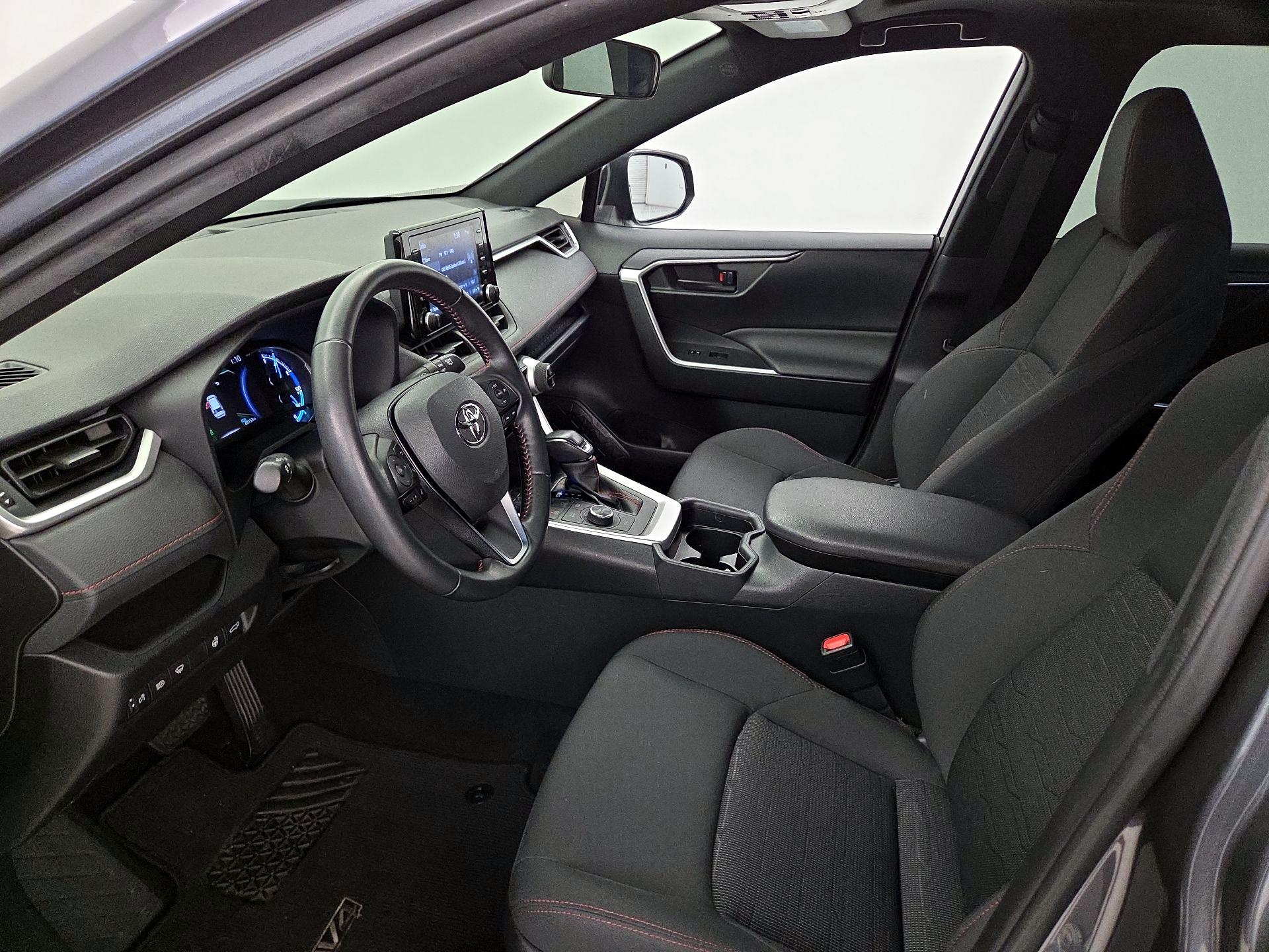 Thumbnail: 2021 Toyota RAV4 - 11