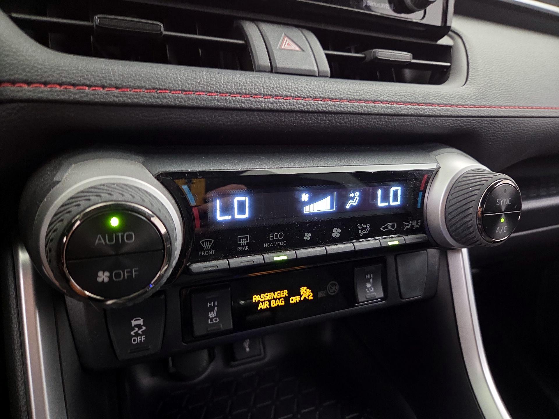 Thumbnail: 2021 Toyota RAV4 - 16