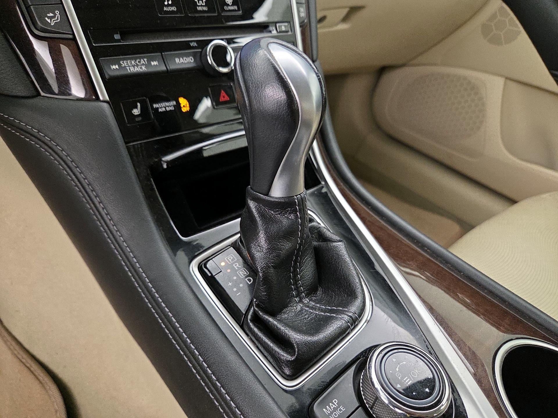 Thumbnail: 2014 INFINITI Q50 - 18