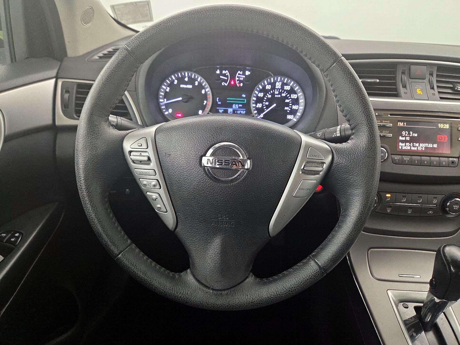 Thumbnail: 2014 Nissan Sentra - 10