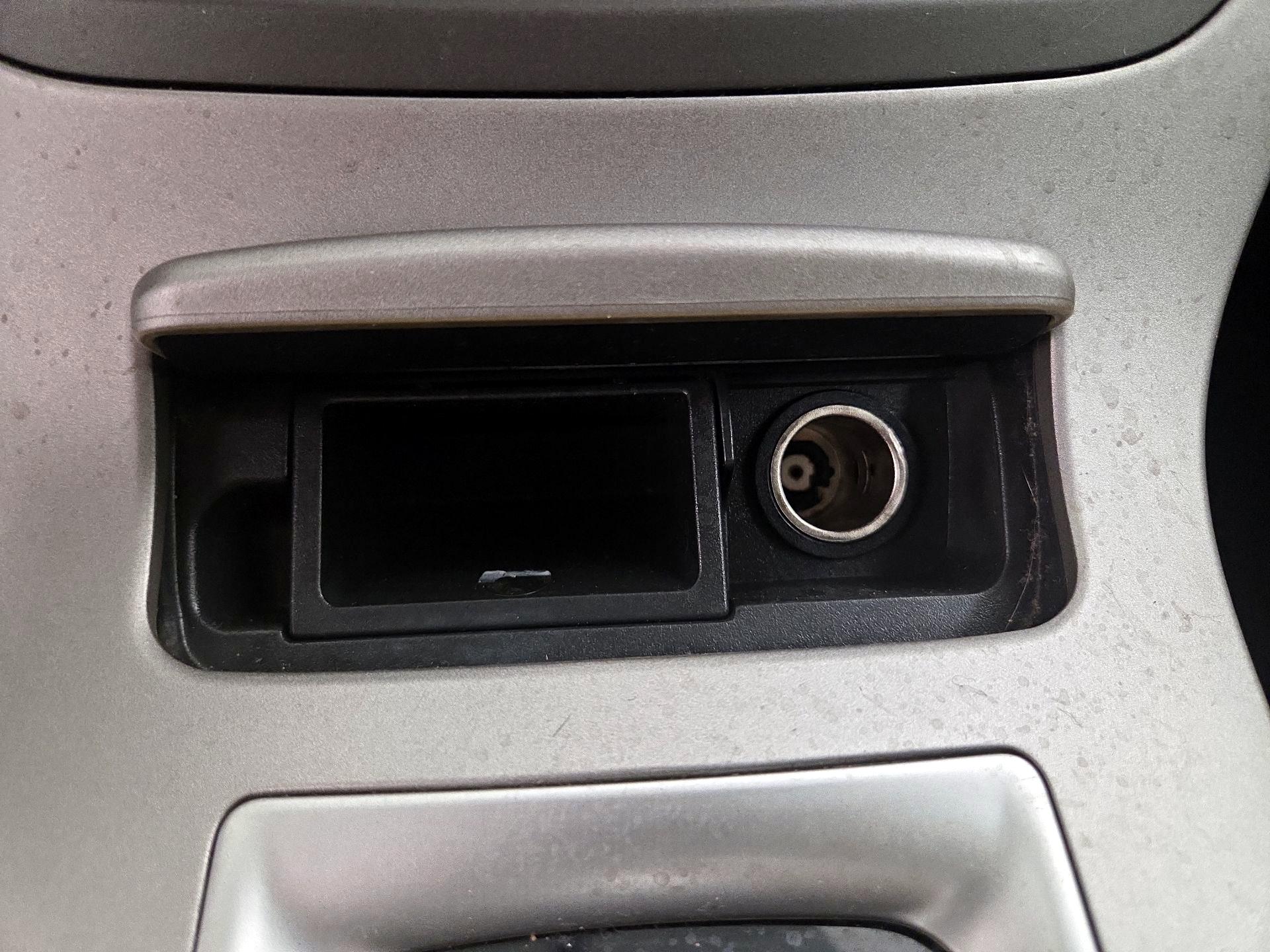 Thumbnail: 2014 Nissan Sentra - 17