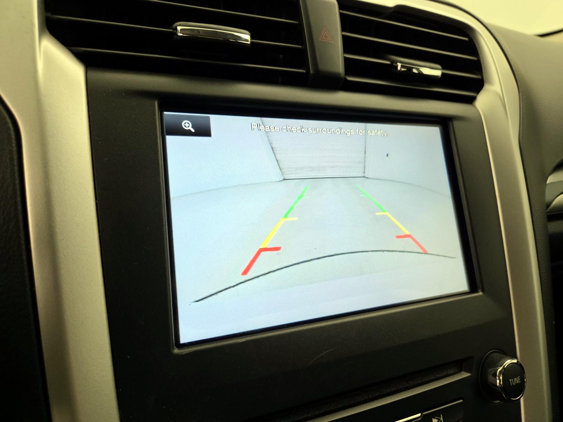 Thumbnail: 2016 Ford Fusion - 14