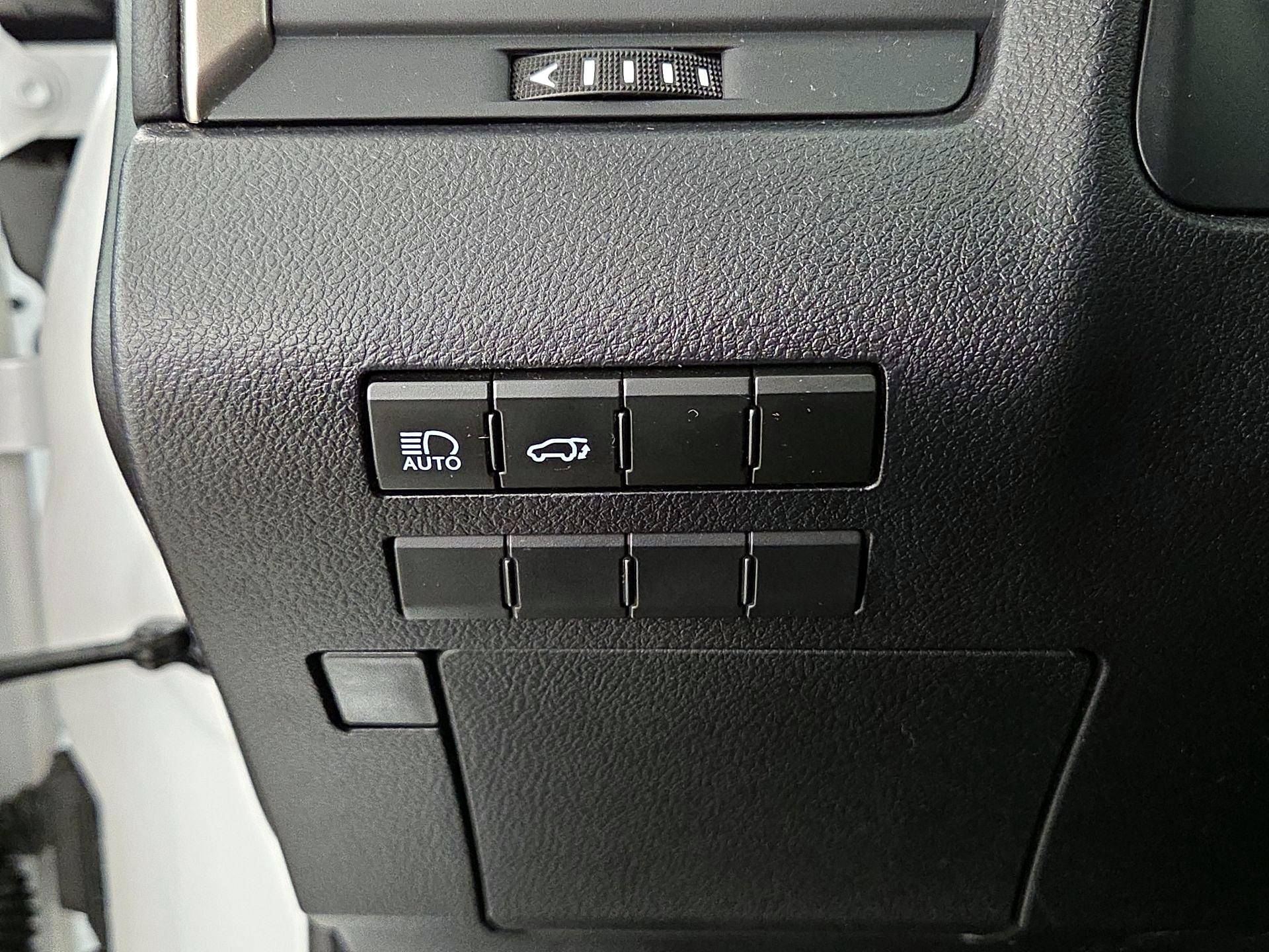 Thumbnail: 2020 Lexus RX - 13